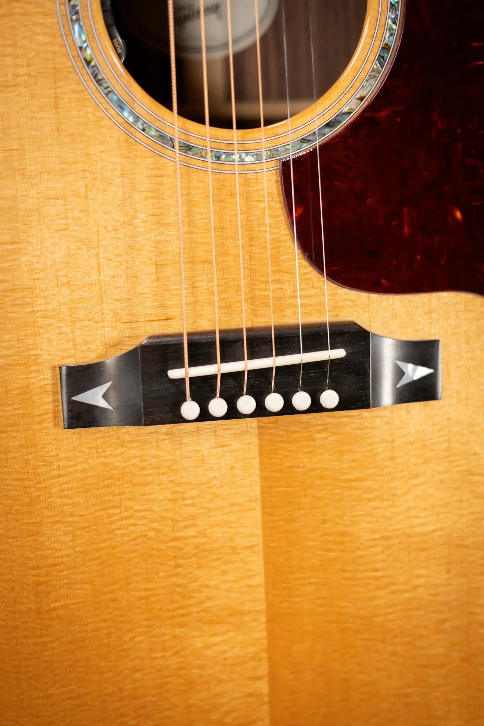 Gibson Songwriter Recording Artist EC Acoustic / Electric Guitar - Antique Natural with Hardshell Case