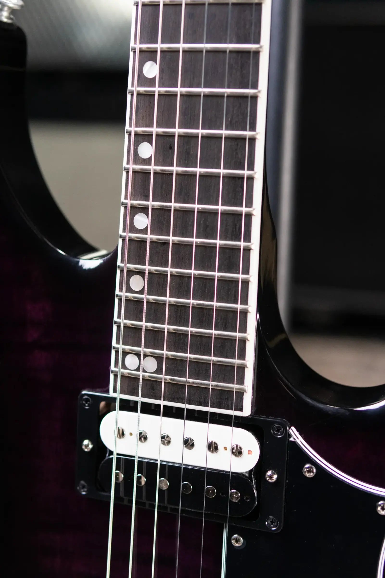 Gibson Victory Figured Top Electric Guitar - Dark Purple Burst with Hardshell Case