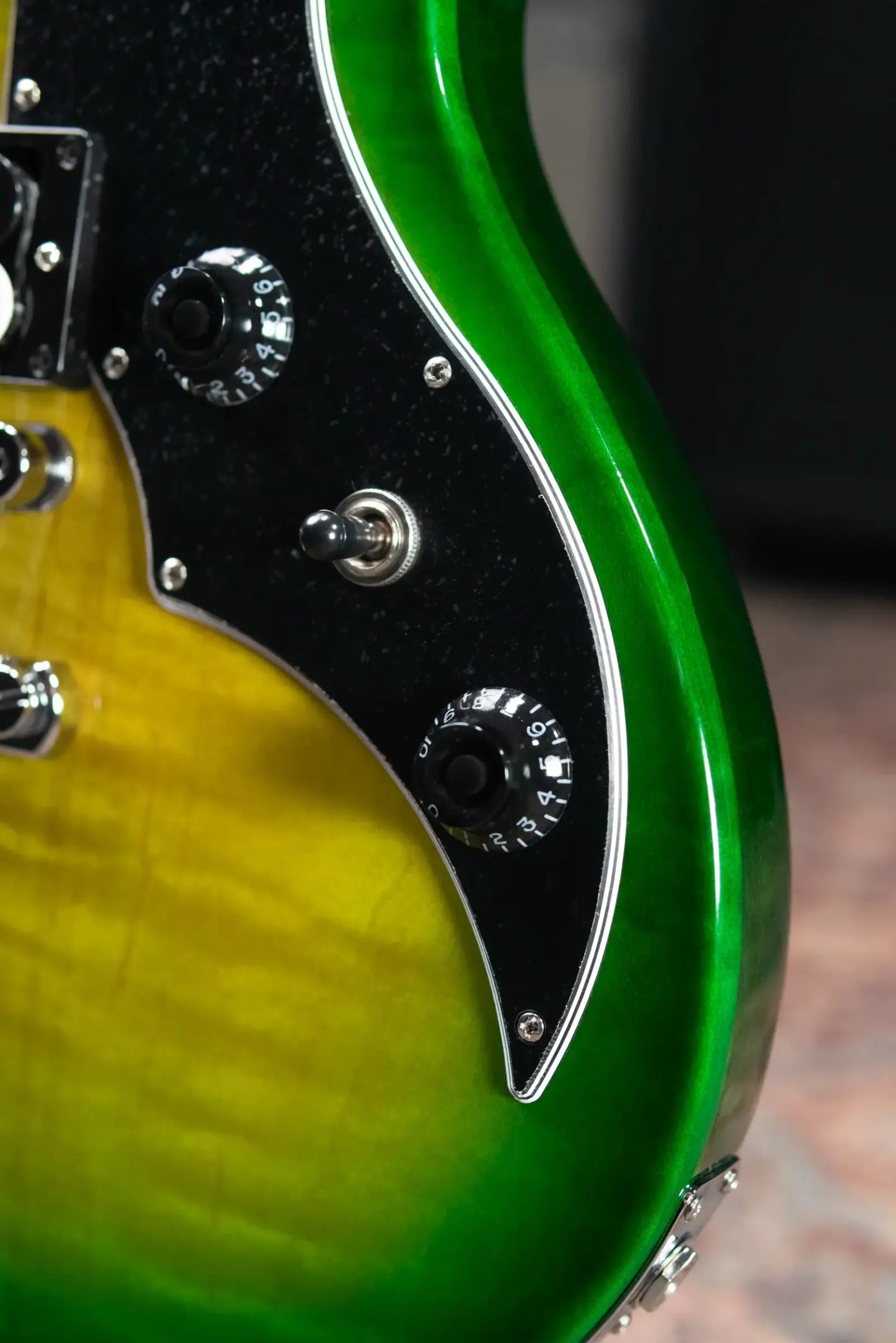 Gibson Victory Figured Top Electric Guitar - Iguana Burst with Hardshell Case