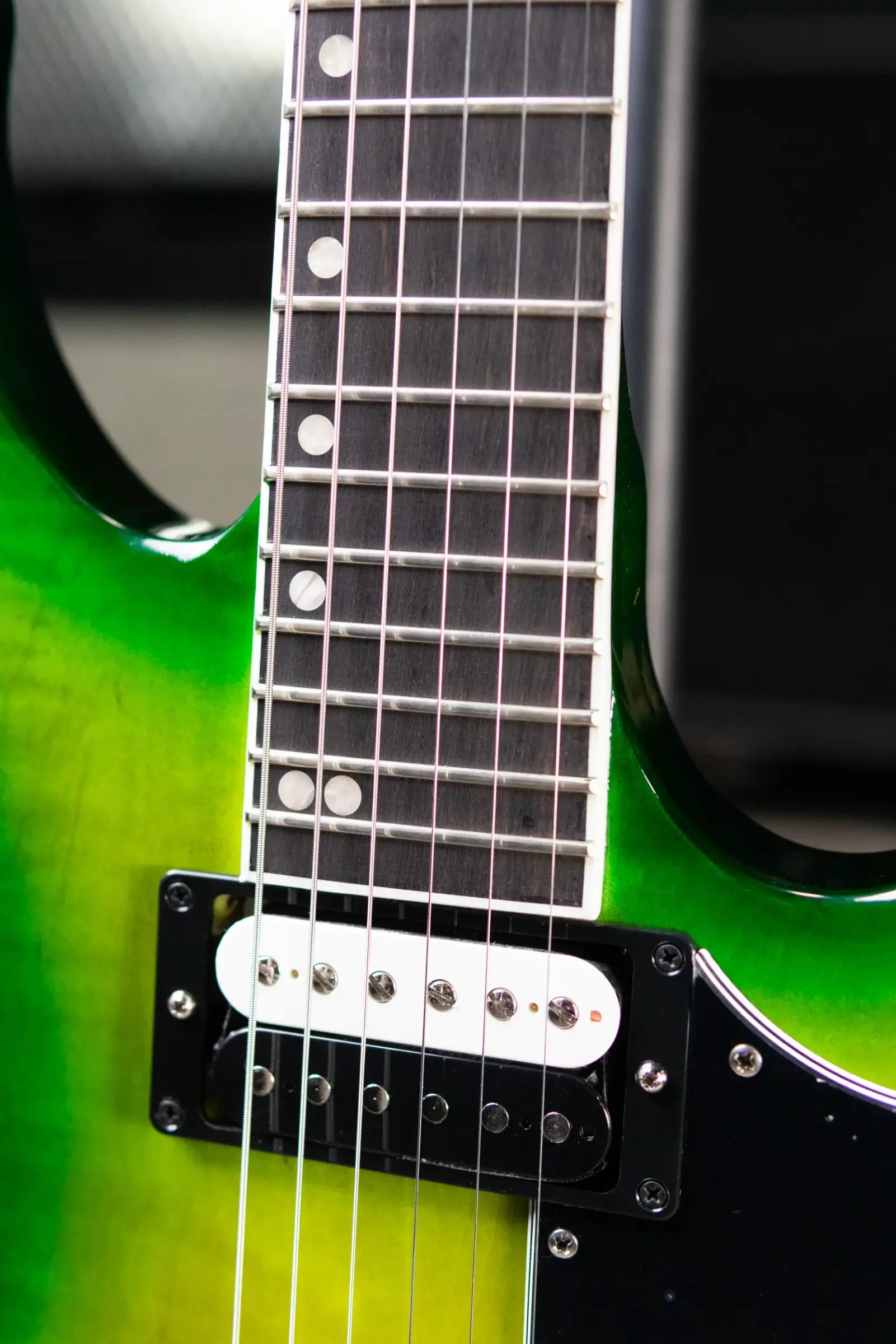 Gibson Victory Figured Top Electric Guitar - Iguana Burst with Hardshell Case