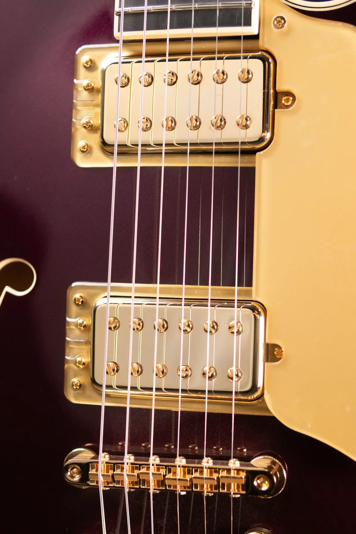 Gretsch Broadkaster Jr. LX Center Block with String-Thru Bigsby Electric Guitar - Blackberry with Hardshell Case - Demo
