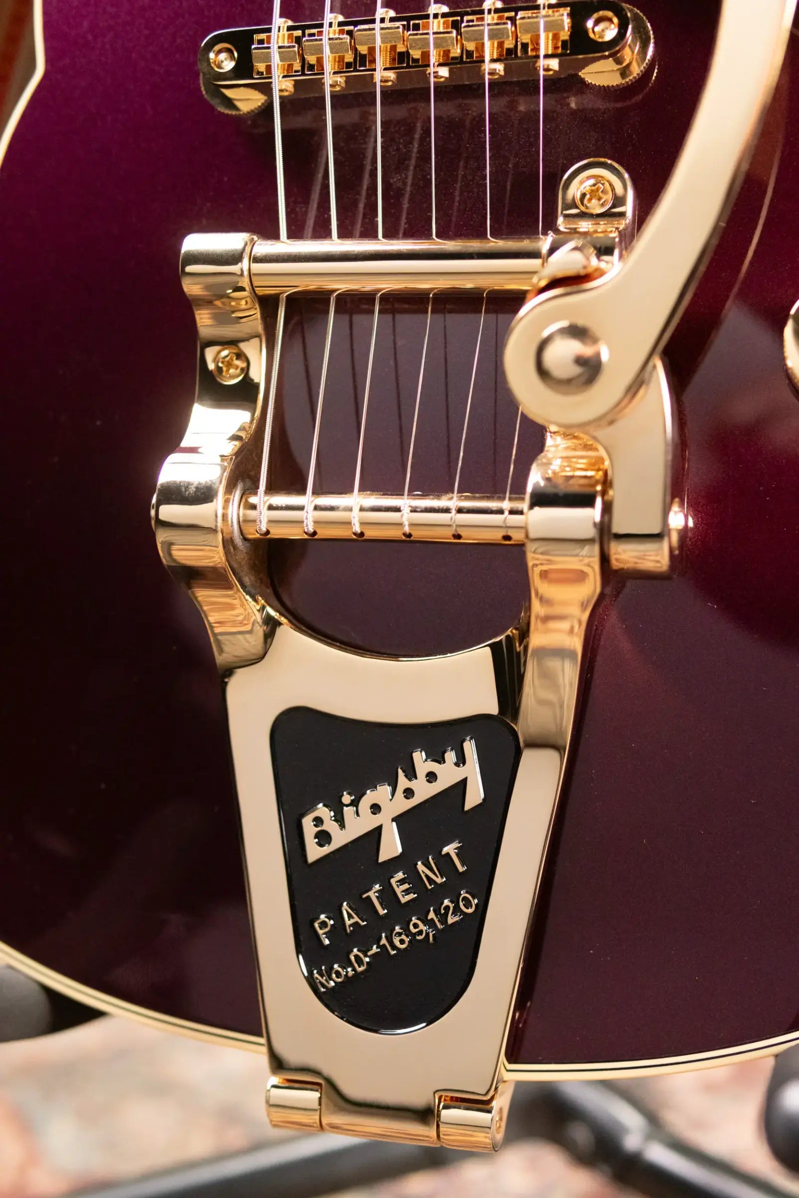 Gretsch Broadkaster Jr. LX Center Block with String-Thru Bigsby Electric Guitar - Blackberry with Hardshell Case