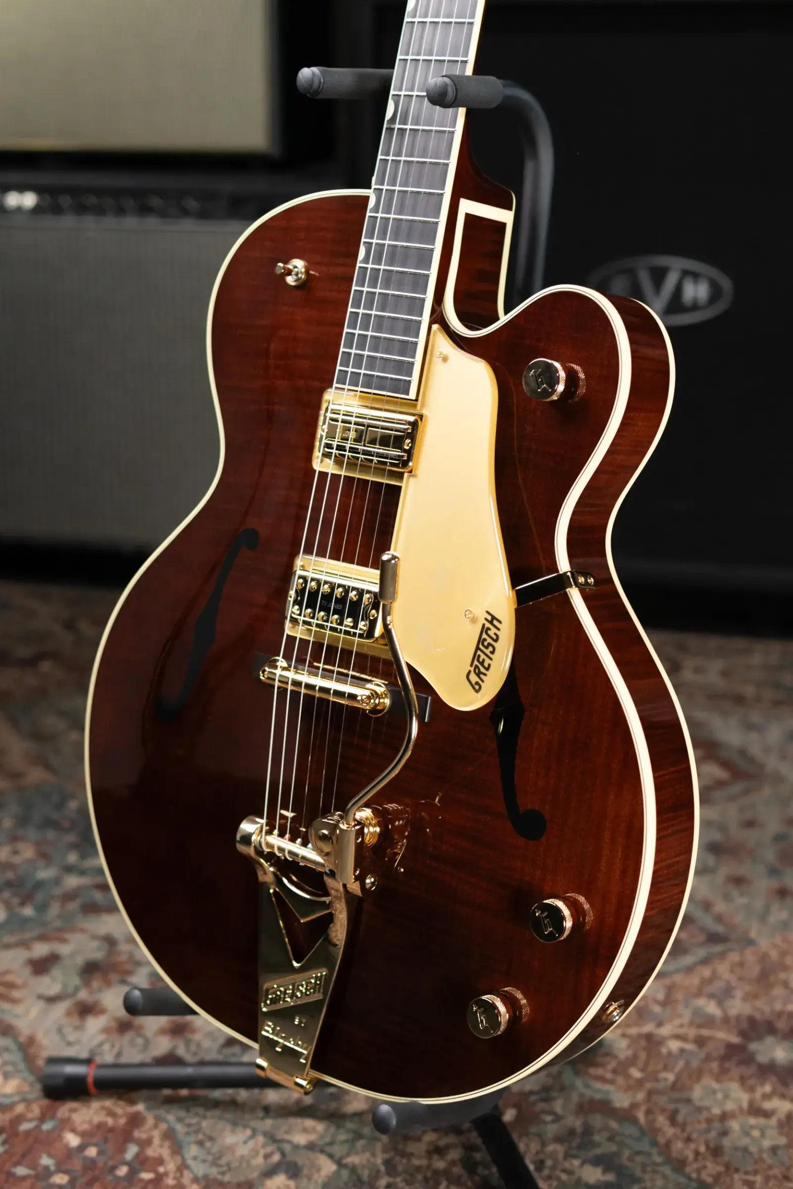 Gretsch G6122T-59 Vintage Select Edition '59 Chet Atkins Country Gentleman Hollow Body with Bigsby Electric Guitar - Walnut Stain Lacquer with Hardshell Case