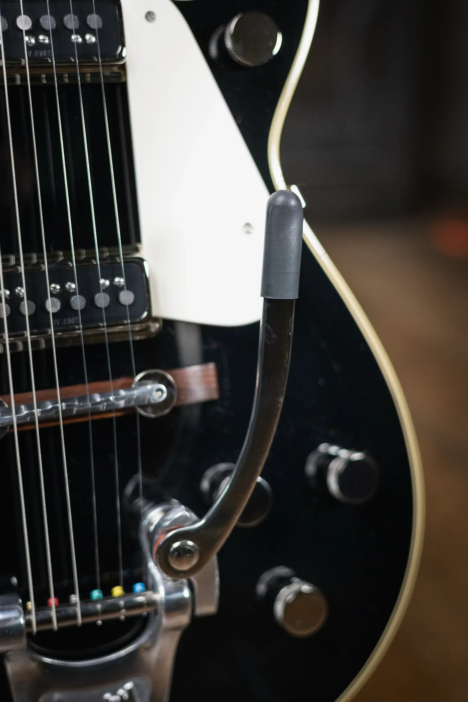 Gretsch G6128T-53 Vintage Select '53 Duo Jet with Bigsby Electric Guitar - Black with Hardshell Case