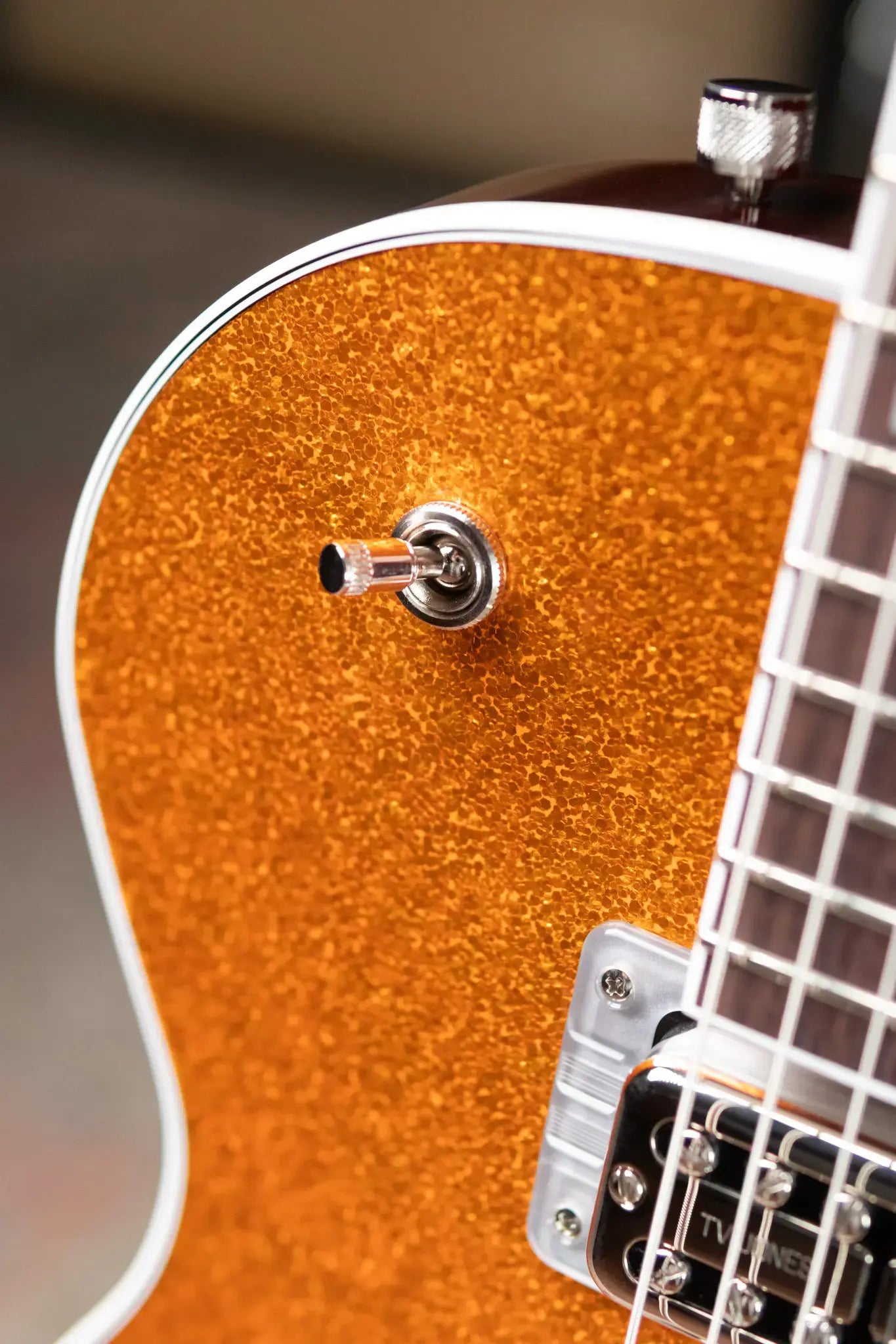 Gretsch G6129T-89 Vintage Select '89 Sparkle Jet with Bigsby Electric Guitar - Gold Sparkle with Hardshell Case