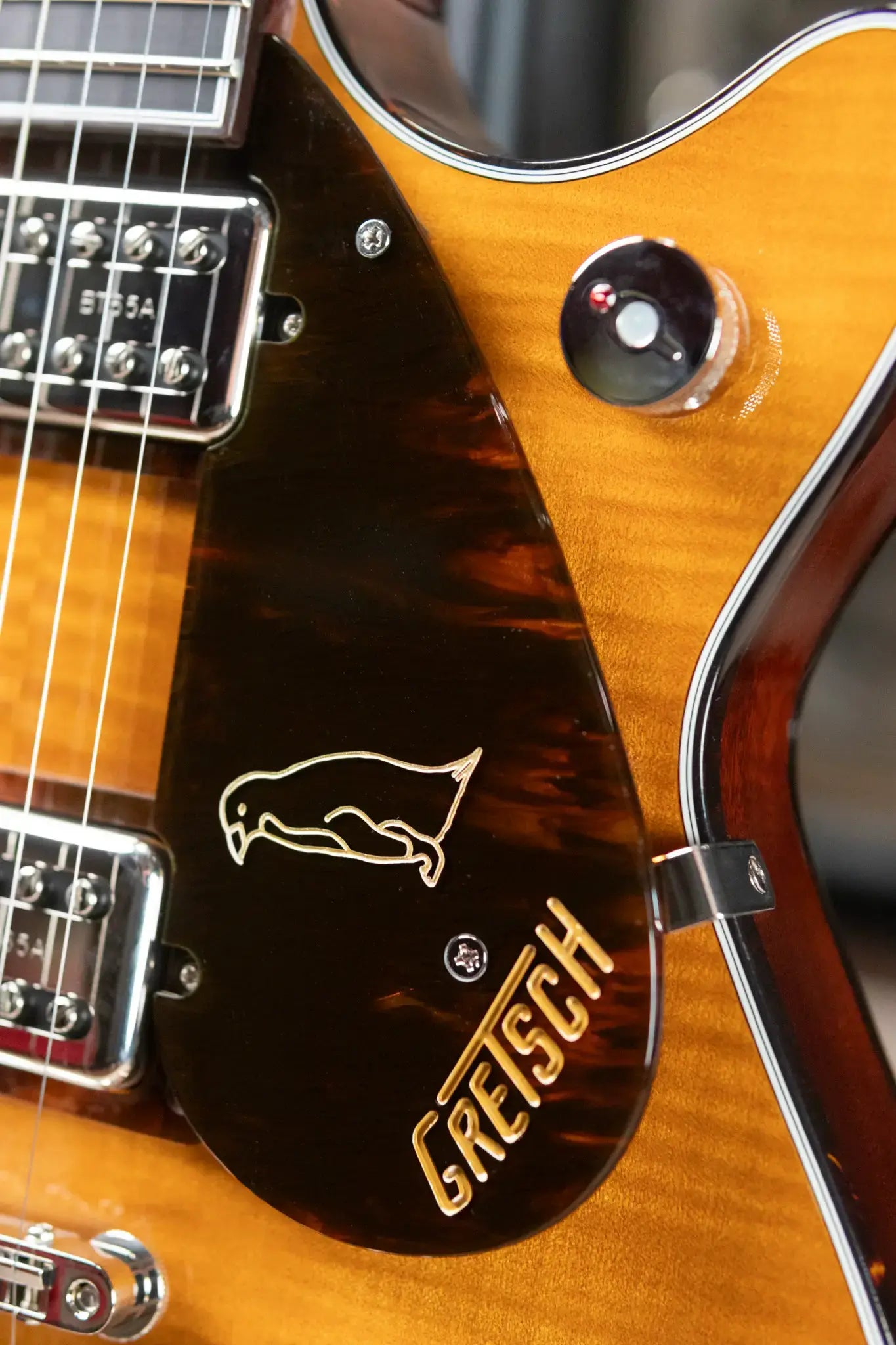 Gretsch G6134TFM-NH Nigel Hendroff Signature Penguin Electric Guitar - Amber Flame with Hardshell Case