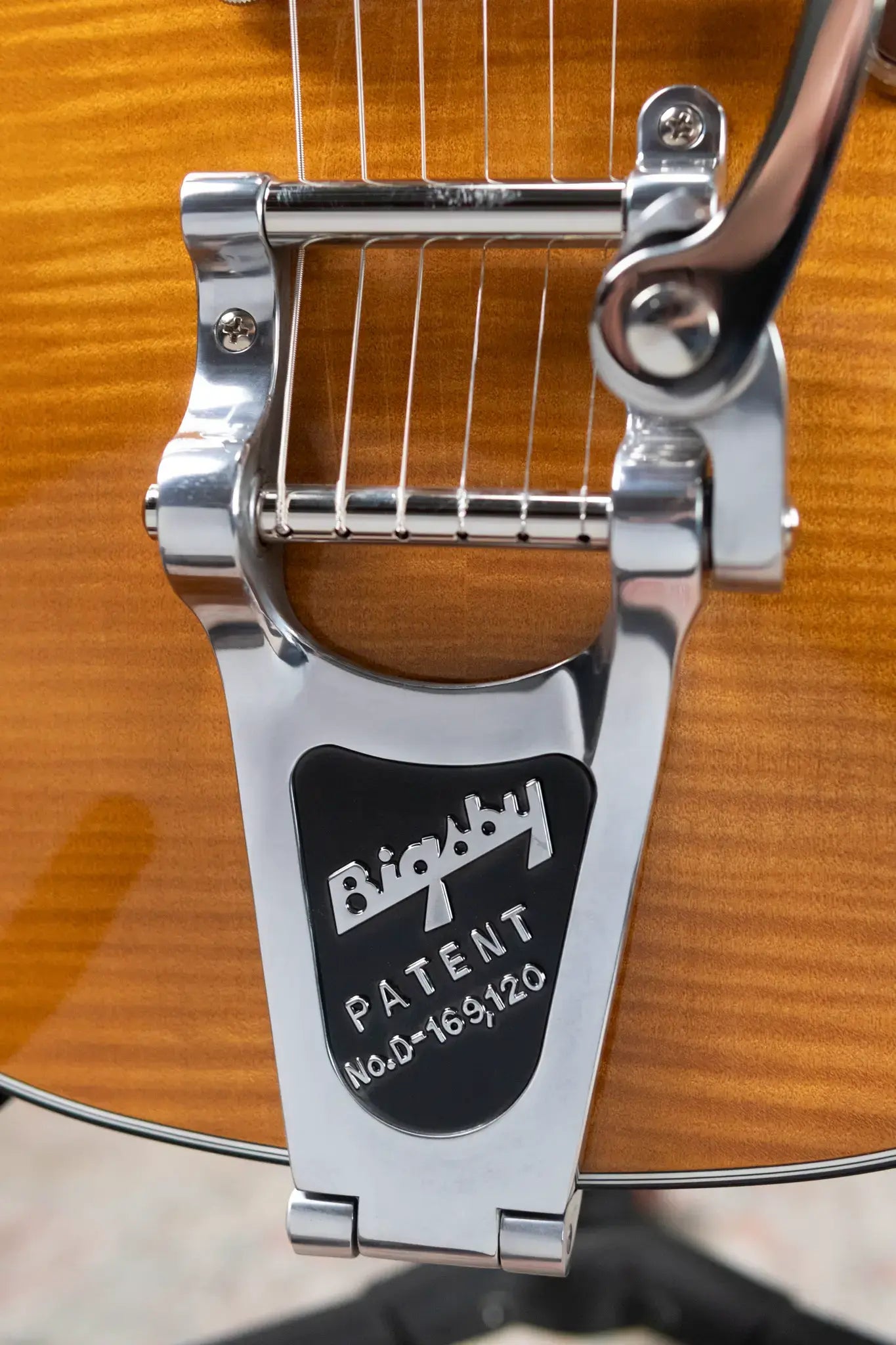 Gretsch G6134TFM-NH Nigel Hendroff Signature Penguin Electric Guitar - Amber Flame with Hardshell Case