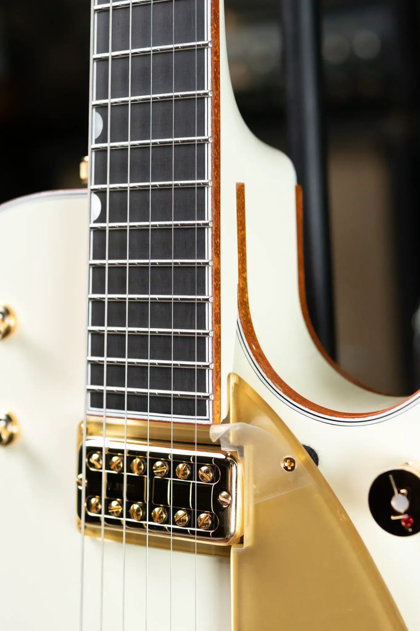 Gretsch G6134T-58 Vintage Select ’58 Penguin with Bigsby, TV Jones - Vintage White with Hardshell Case