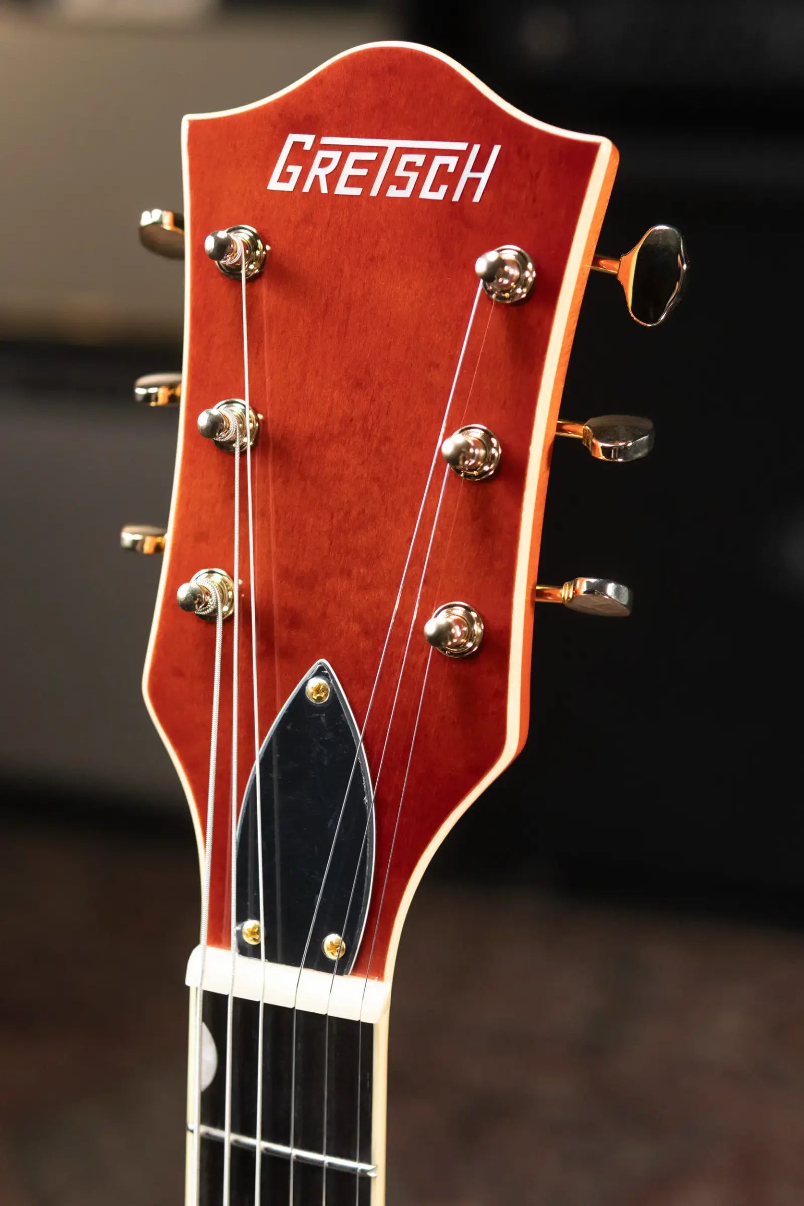 Gretsch Synchromatic Nashville Hollow Body Single-Cut with Bigsby Electric Guitar - 50's Orange Stain with Hardshell Case