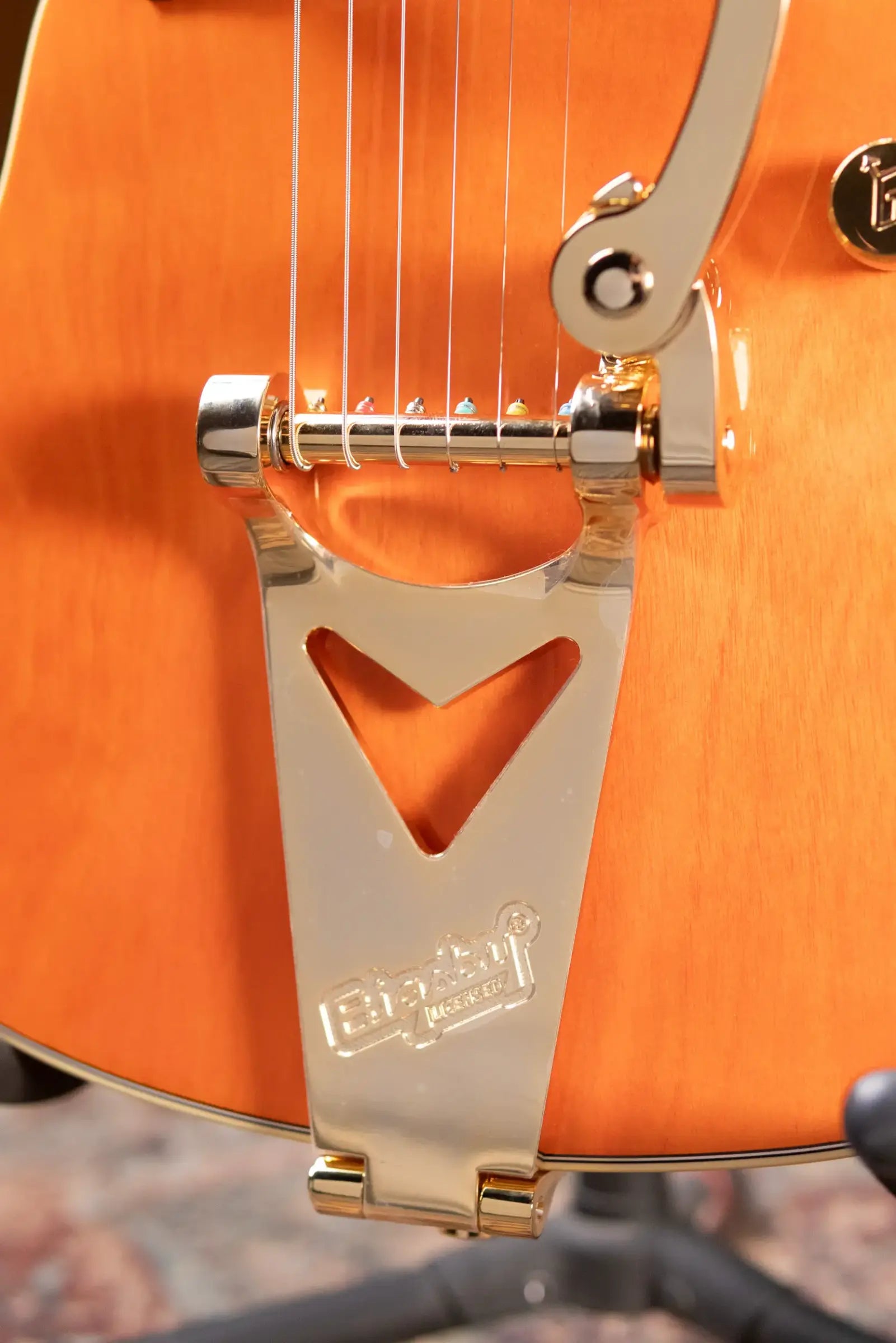 Gretsch Synchromatic Nashville Hollow Body Single-Cut with Bigsby Electric Guitar - 50's Orange Stain with Hardshell Case