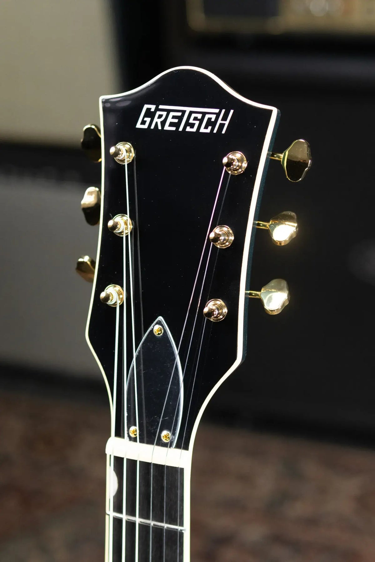 Gretsch Synchromatic Nashville Hollow Body Single-Cut with Bigsby Electric Guitar - Cadillac Green with Hardshell Case