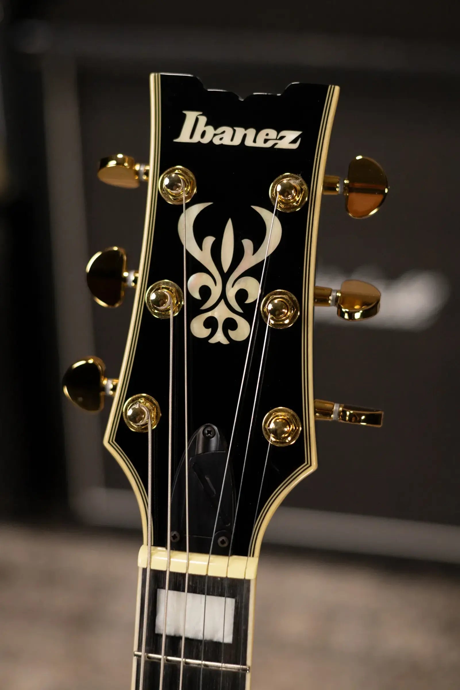 Ibanez AM93QAJBB Artcore Expressionist Semi-Hollow Electric Guitar - Jet Blue Burst