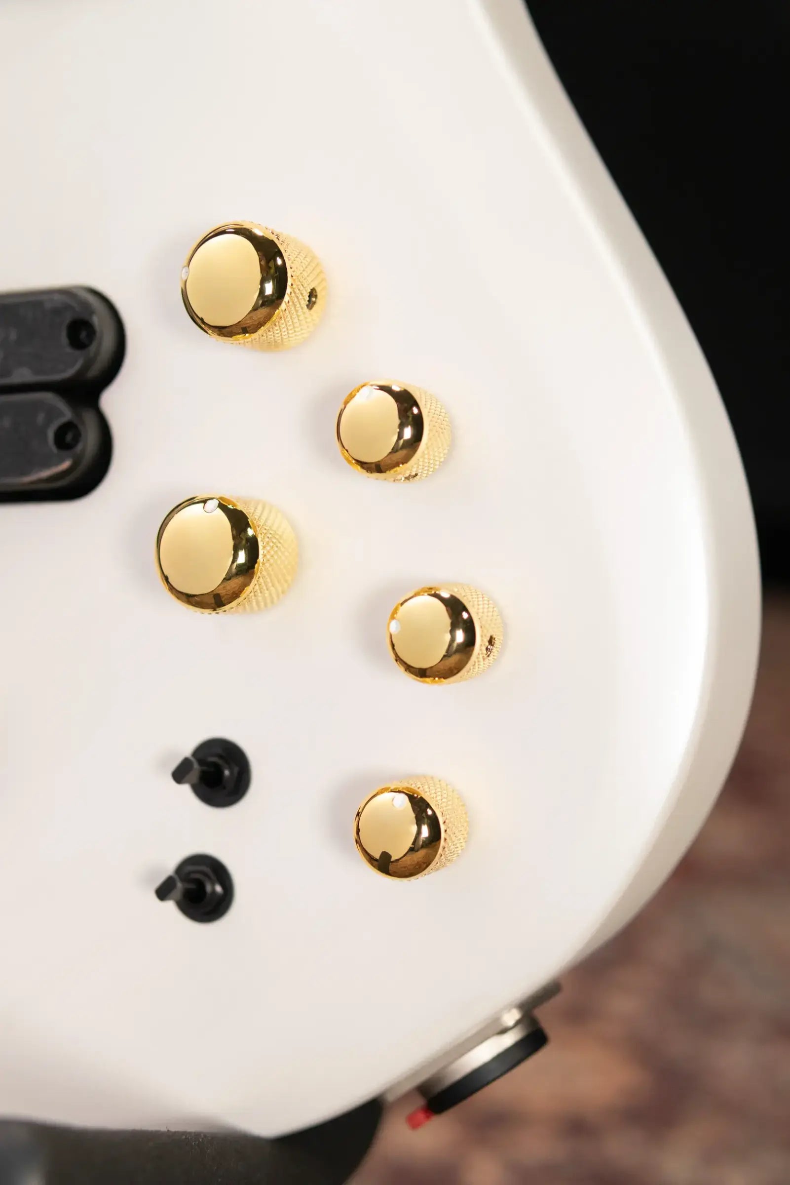 Ibanez BTB605MLMPWM 5- String Electric Bass - Pearl White Matte