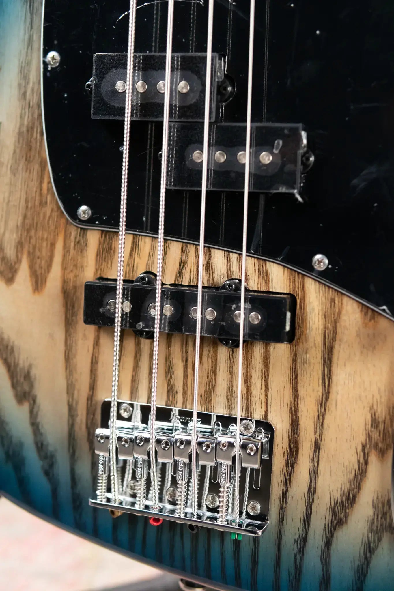 Ibanez TMB400TACBS Talman Standard Electric Bass - Cosmic Blue Starburst