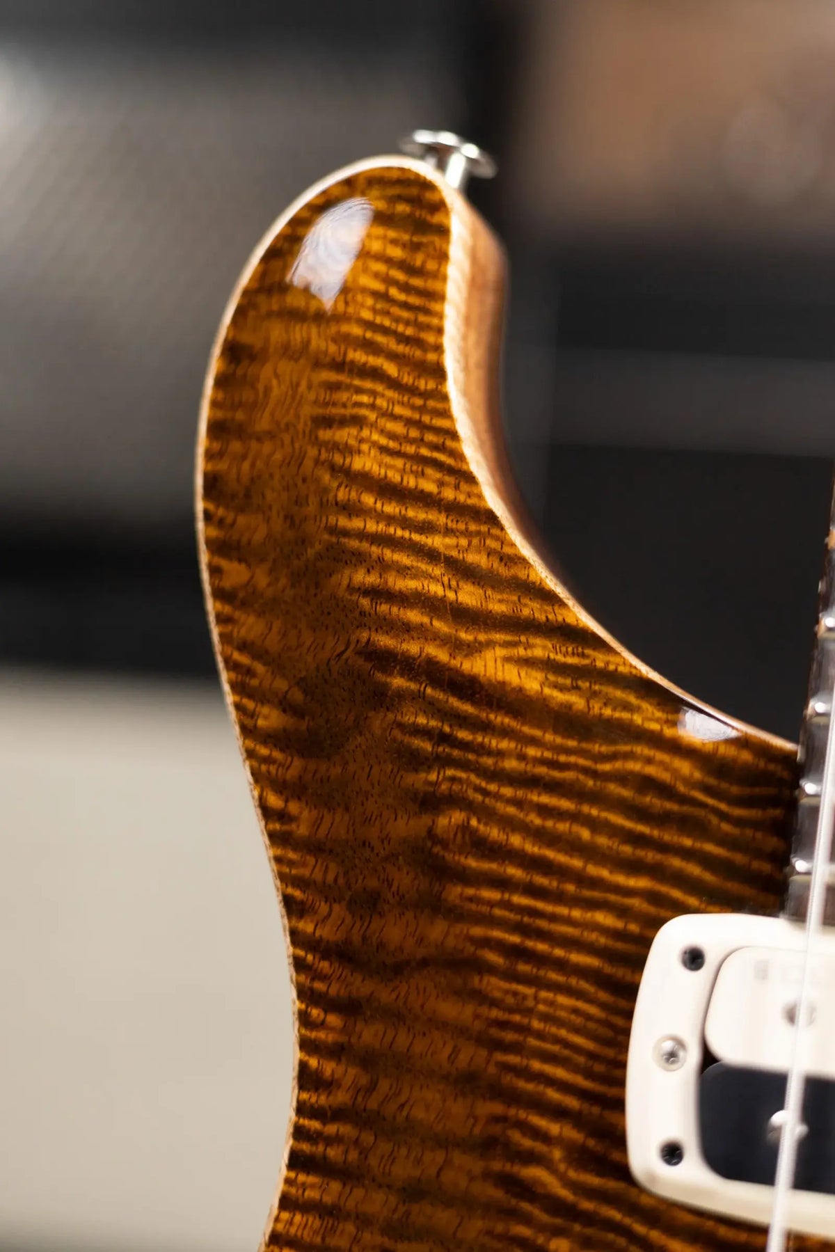 PRS Limited Edition Flame Mango Top Paul's Guitar - Tiger Eye with Hardshell Case
