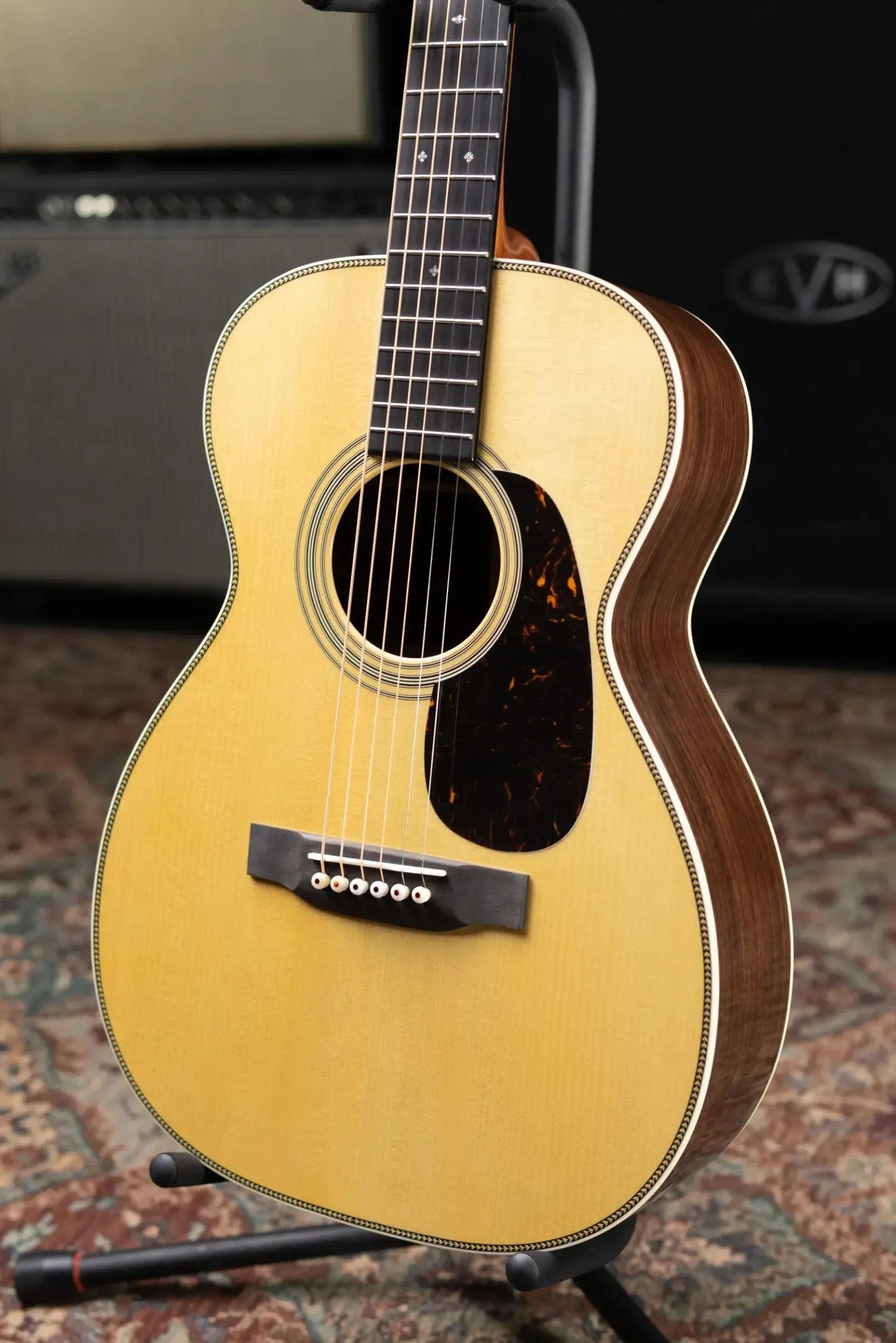Martin Custom Shop 0-28 Limited Edition Acoustic Guitar with Hardshell Case