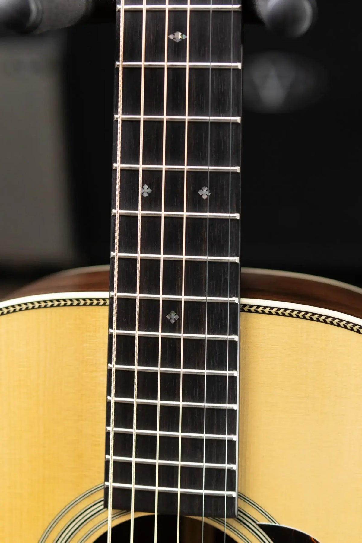 Martin Custom Shop 0-28 Limited Edition Acoustic Guitar with Hardshell Case
