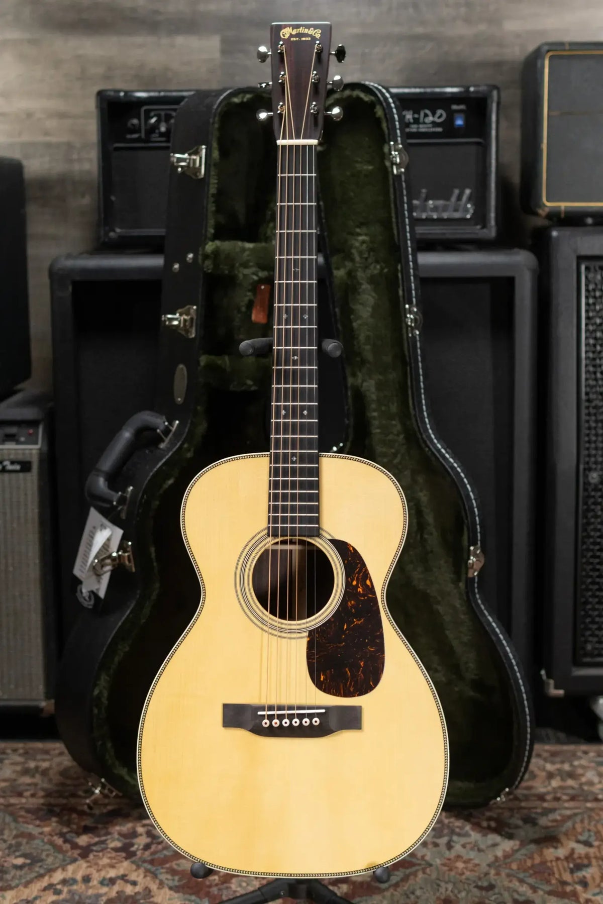 Martin Custom Shop 0-28 Limited Edition Acoustic Guitar with Hardshell Case