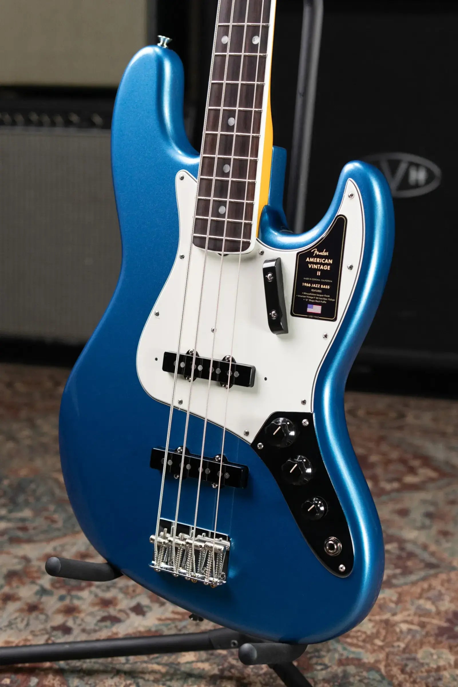 Fender American Vintage II 1966 Jazz Bass - Lake Placid Blue with Hardshell Case