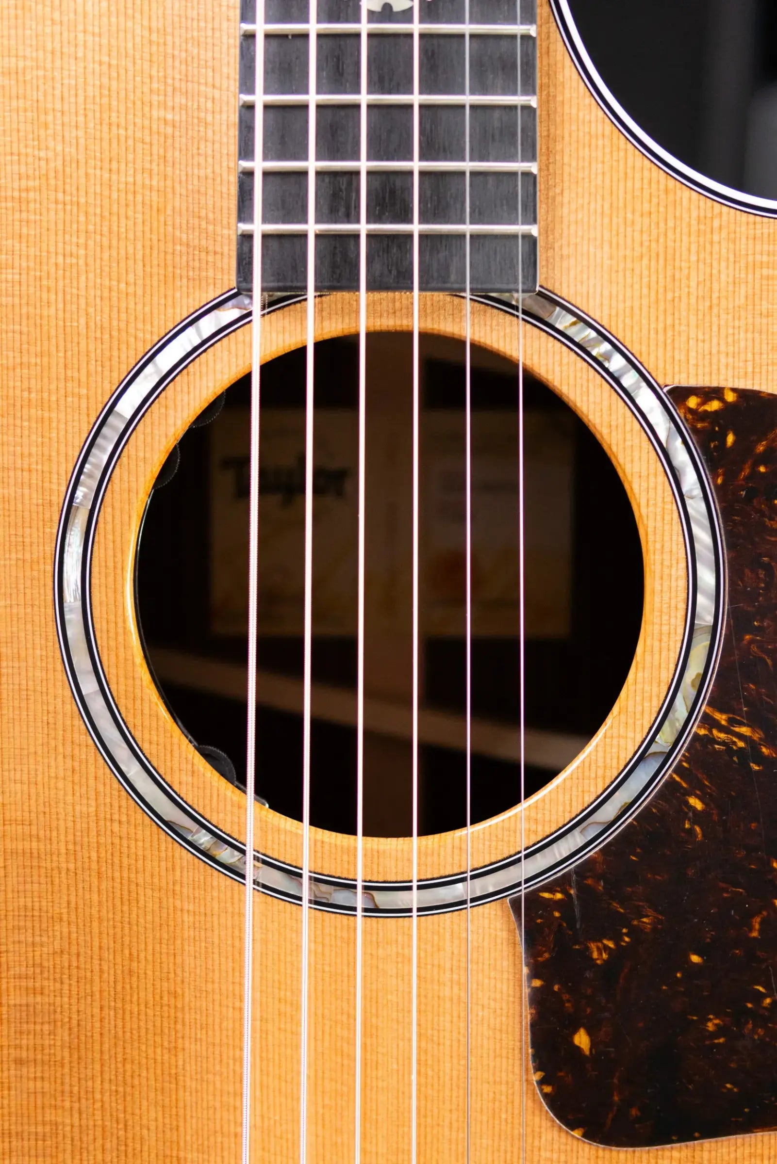 Taylor Next Generation 712ce Grand Concert Acoustic/Electric Guitar - Indian Rosewood/Cedar with Hardshell Case