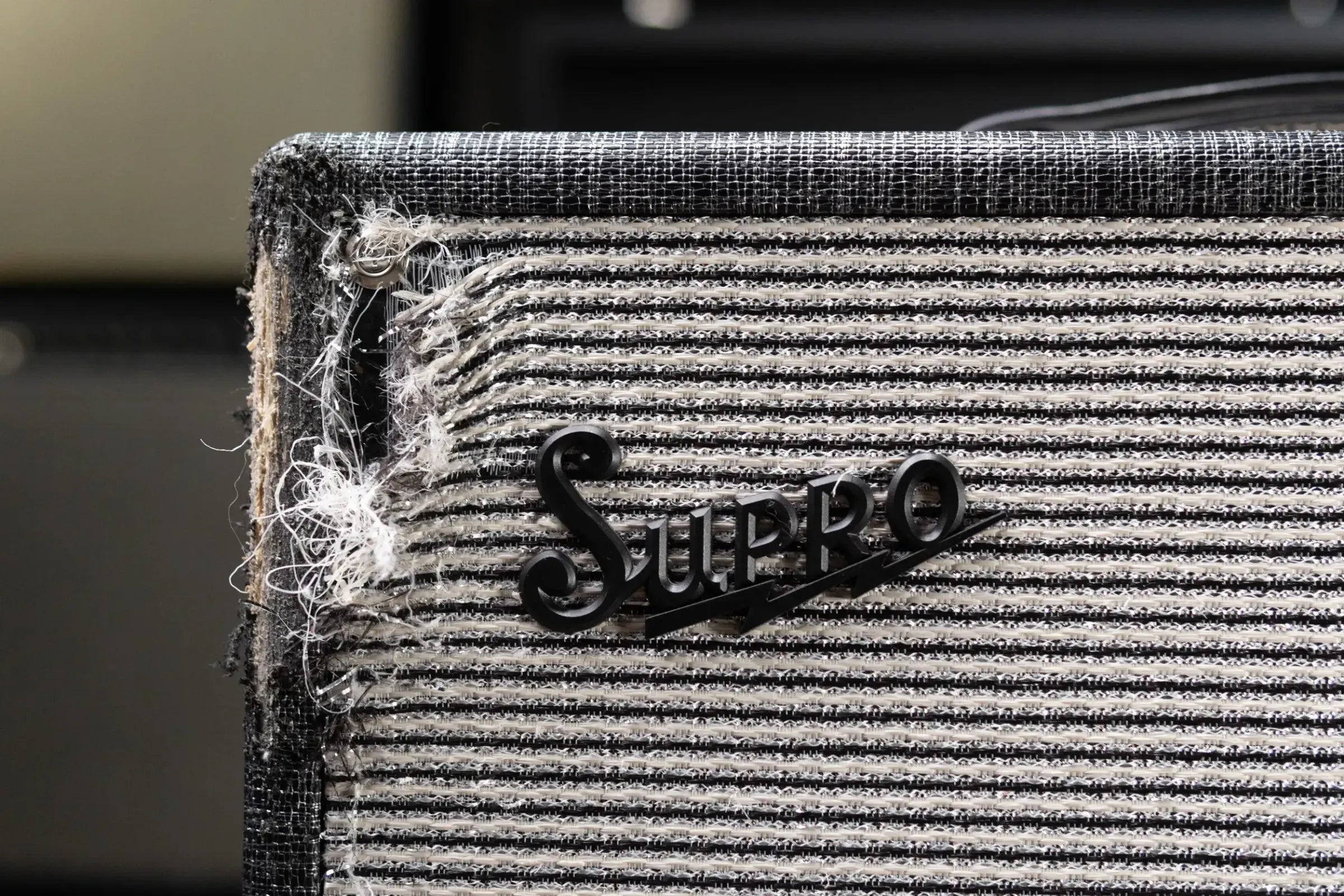 Supro 1696RT Black Magick Reverb Guitar Amplifier - Black Rhino - Used