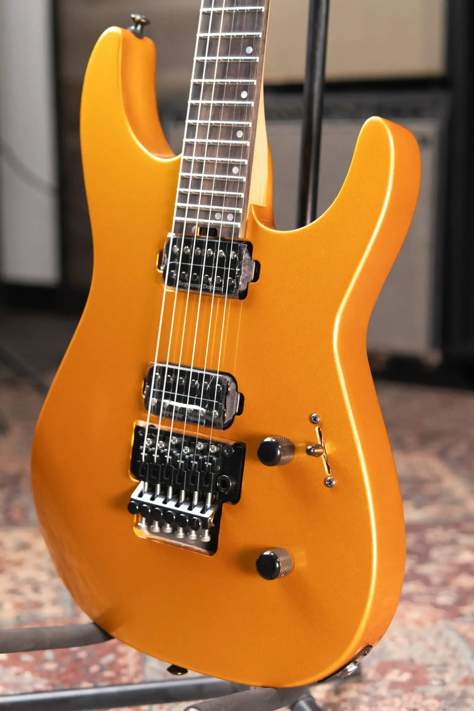 Jackson American Series Limited Edition Virtuoso Electric Guitar - Gold Rush with Soft Case