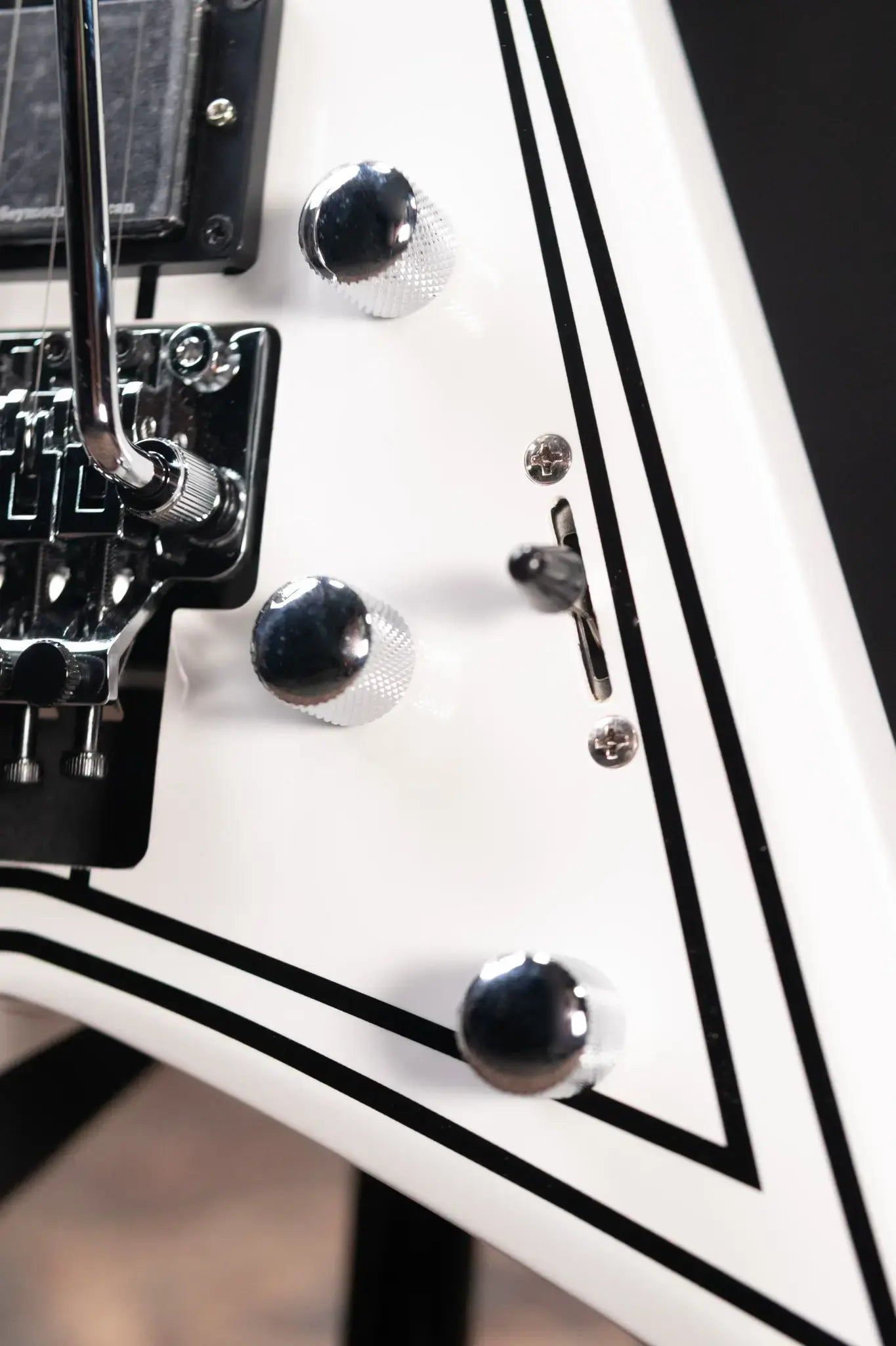 Jackson X Series Rhoads RRX24M Electric Guitar - Snow White with Black Pinstripes