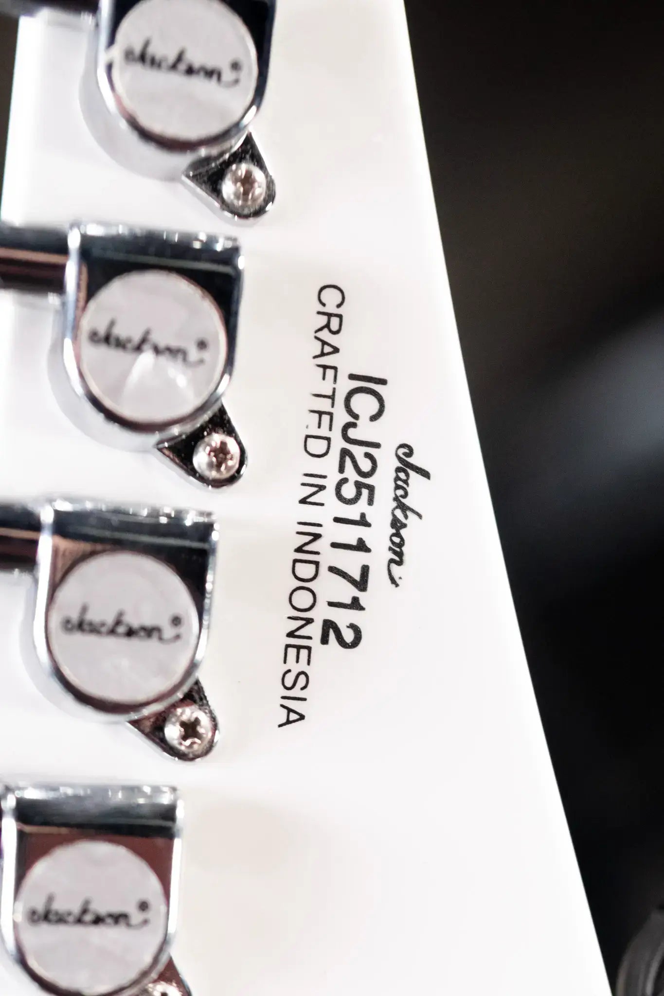 Jackson X Series Rhoads RRX24M Electric Guitar - Snow White with Black Pinstripes