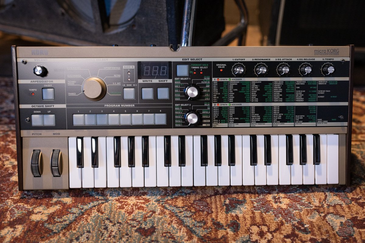 Korg microKORG Mini Key Synthesizer/Vocoder