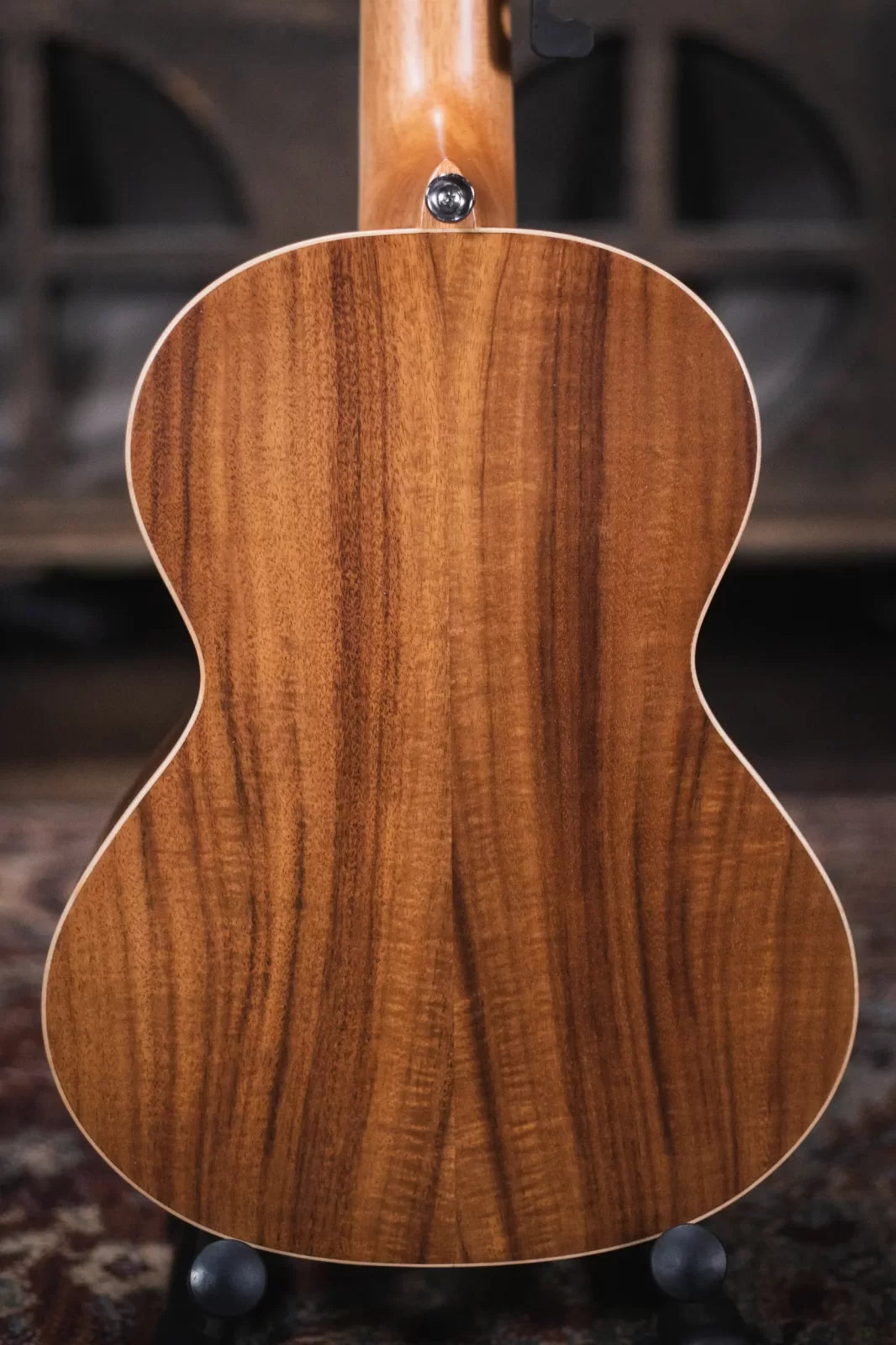 Lanikai ACST T Acacia Solid Top Tenor Ukulele haggertys 08