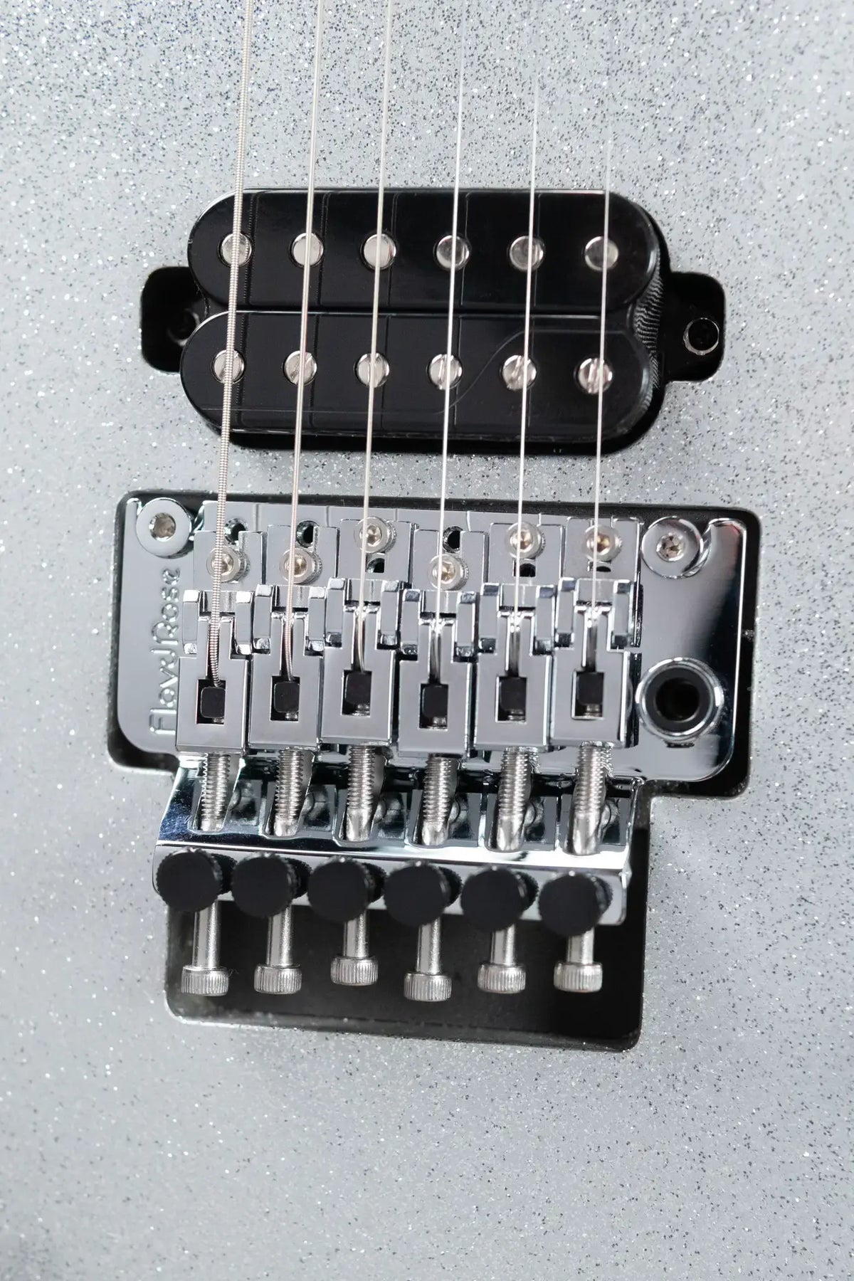 Legator YO6 Electric Guitar Silver Sparkle with Gig Bag 67b38858f0e5f