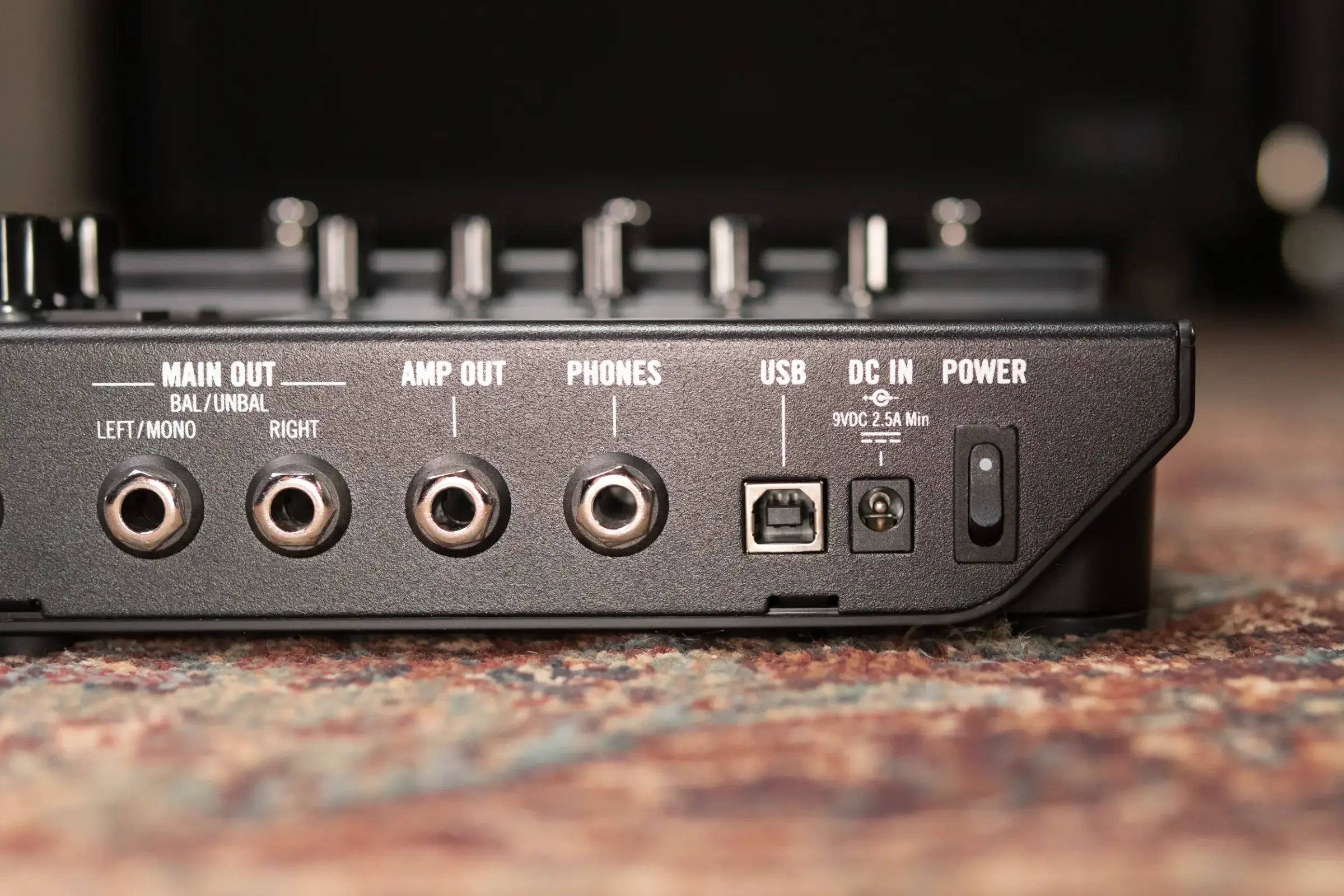 Line 6 POD Go Guitar Effects Processor - Used