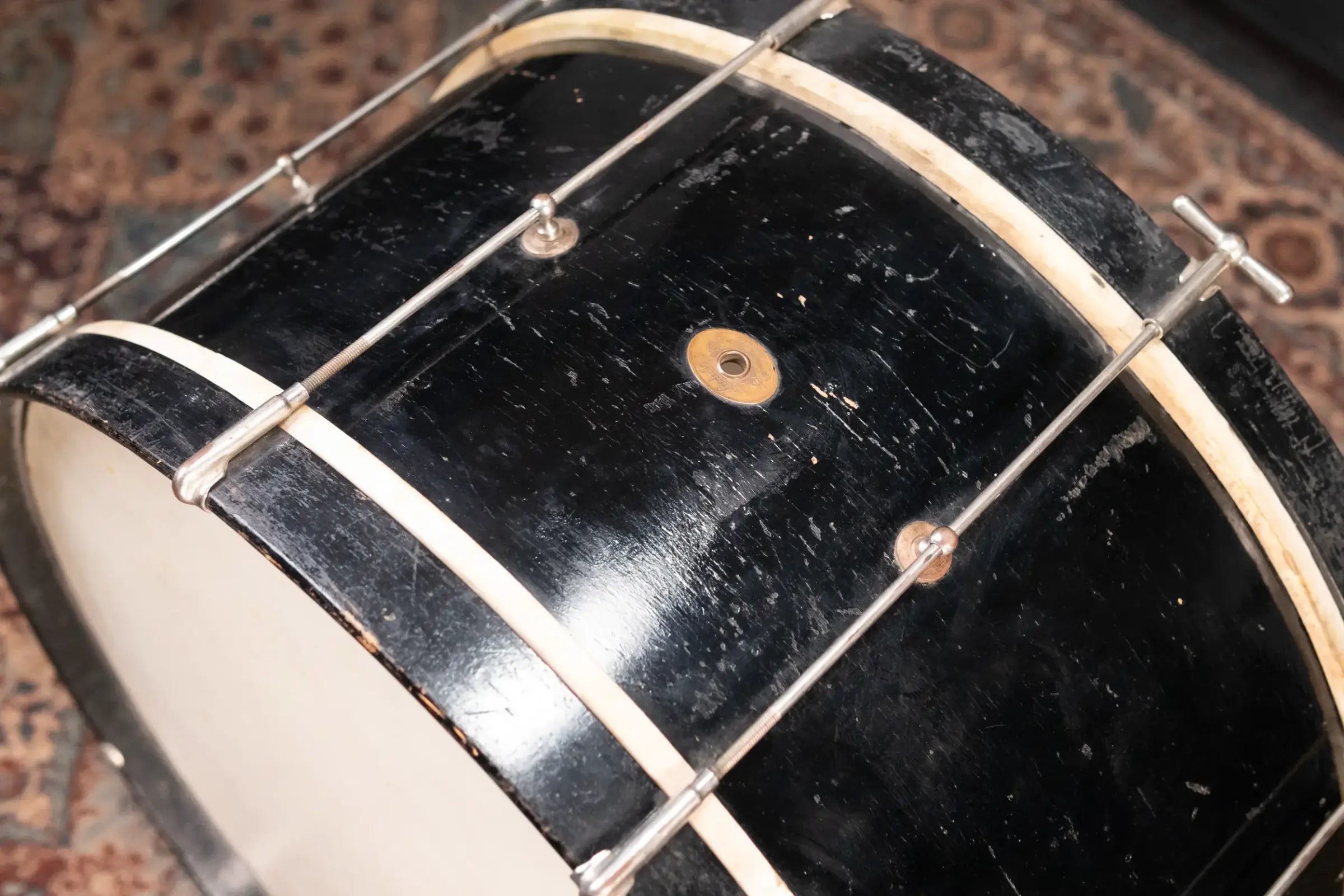 Ludwig 1920's 26"x11" Bass Drum with Original Heads - Black