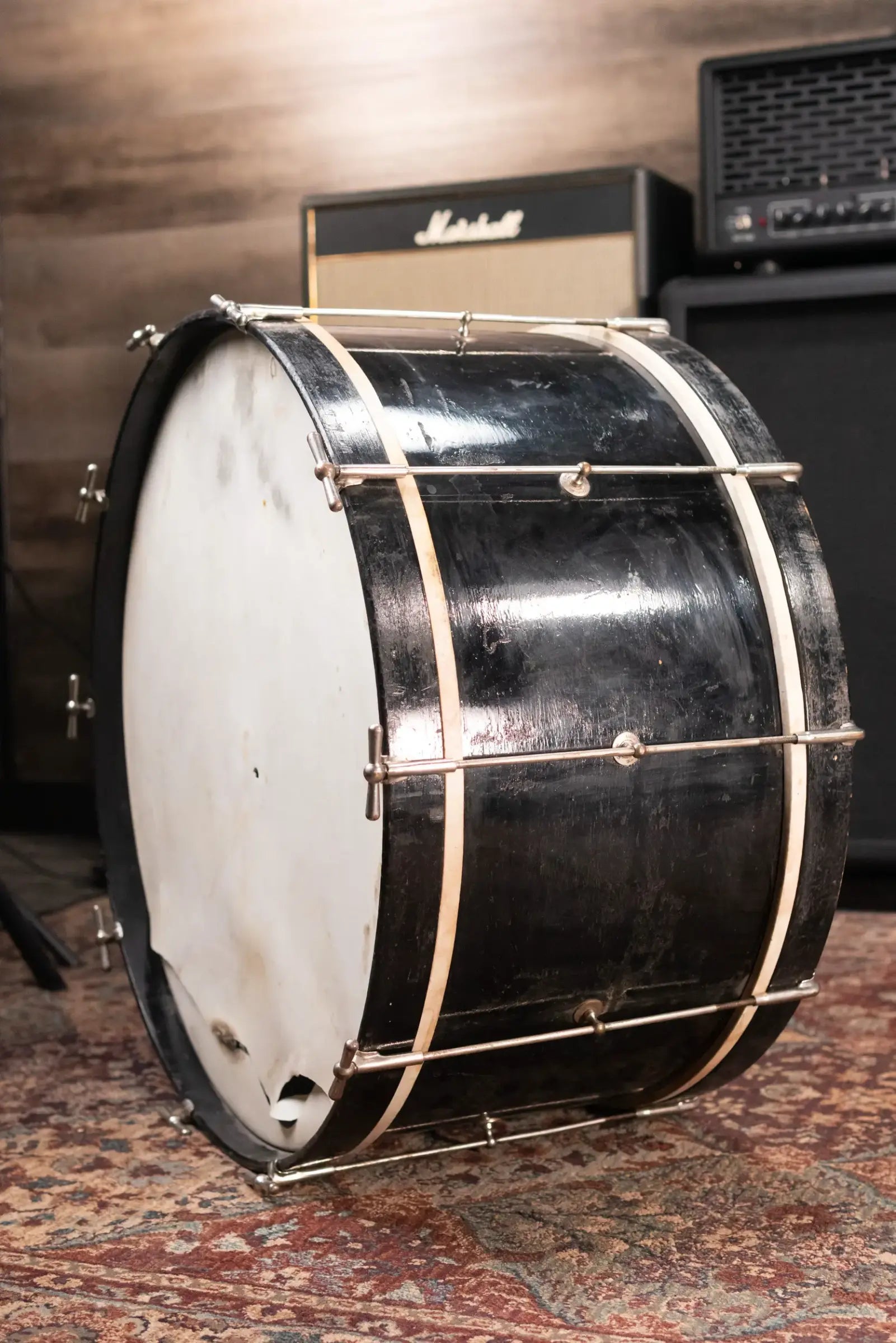 Ludwig 1920's 26"x11" Bass Drum with Original Heads - Black