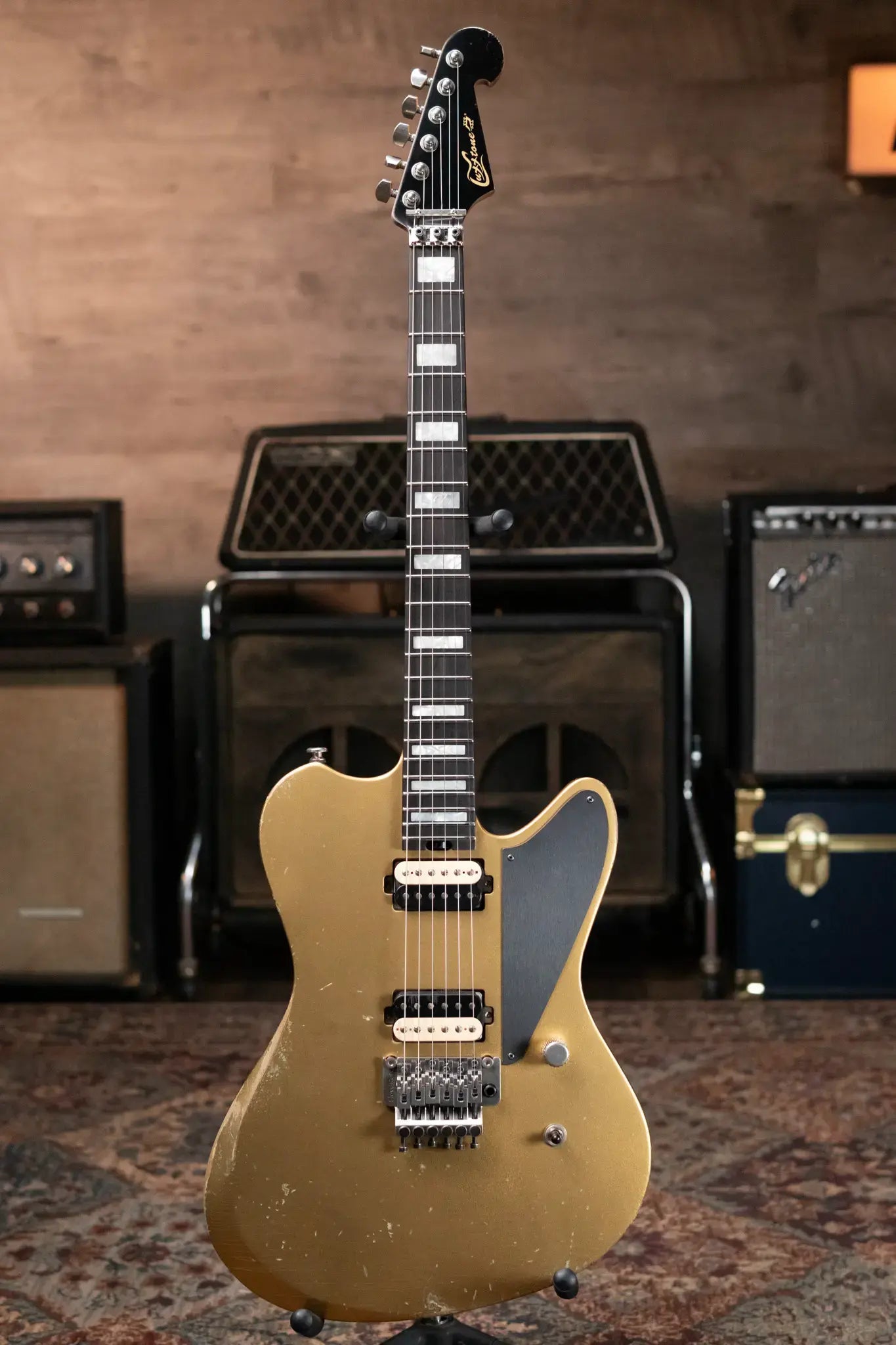 Luxxtone Calavera - Gold with Hardshell Case