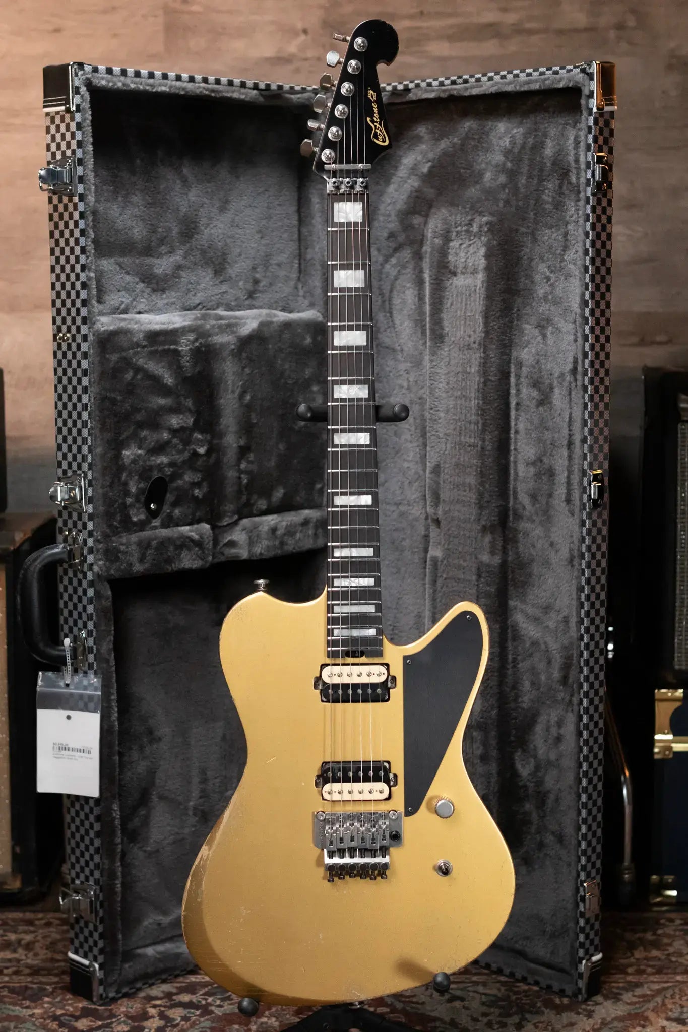 Luxxtone Calavera - Gold with Hardshell Case