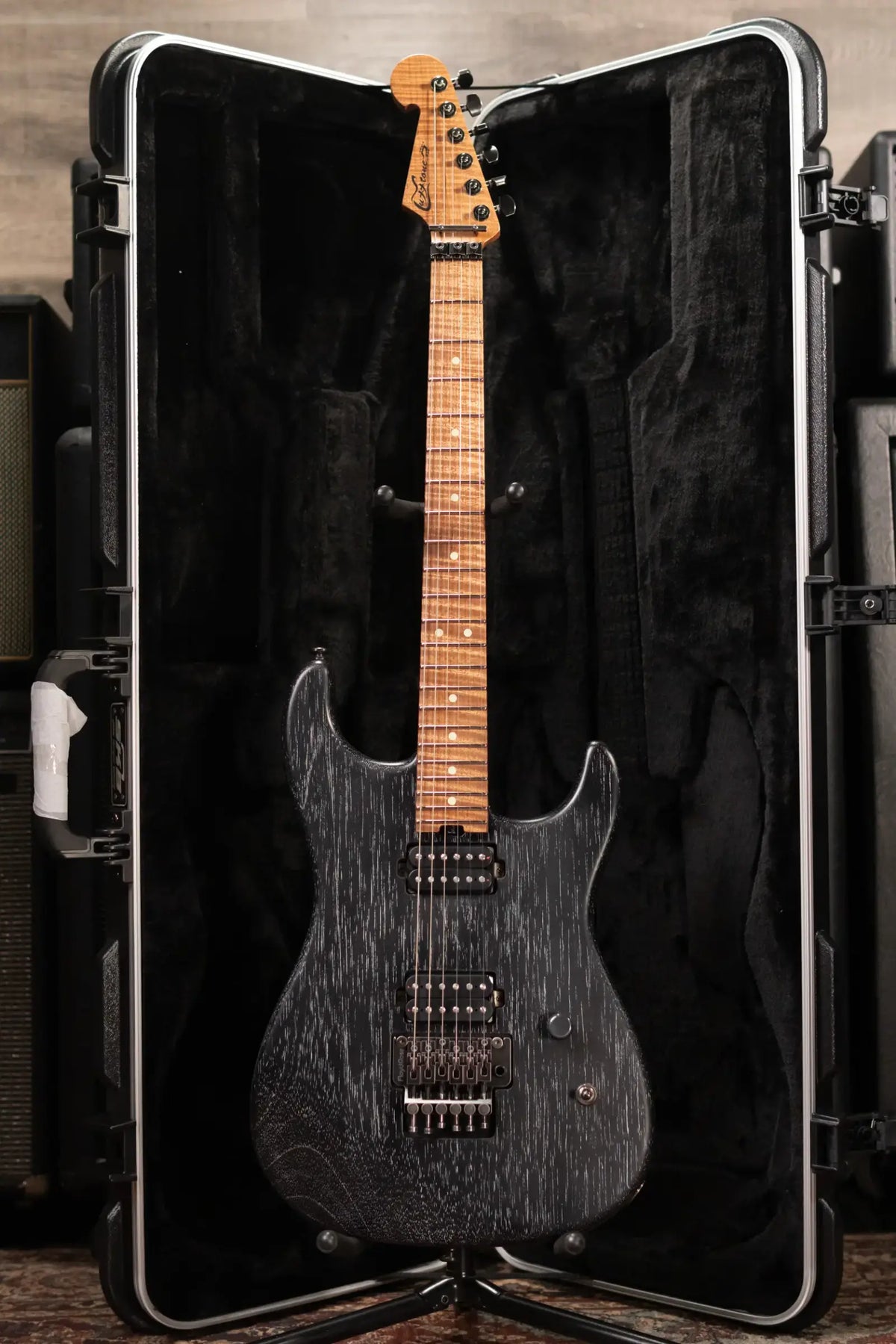 Luxxtone El Machete Electric Guitar - Black Doghair with Hardshell Case