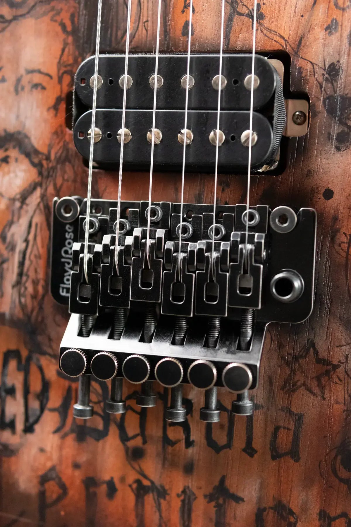 Luxxtone Ghost Electric Guitar - Wild Bill Art with Hardshell Case
