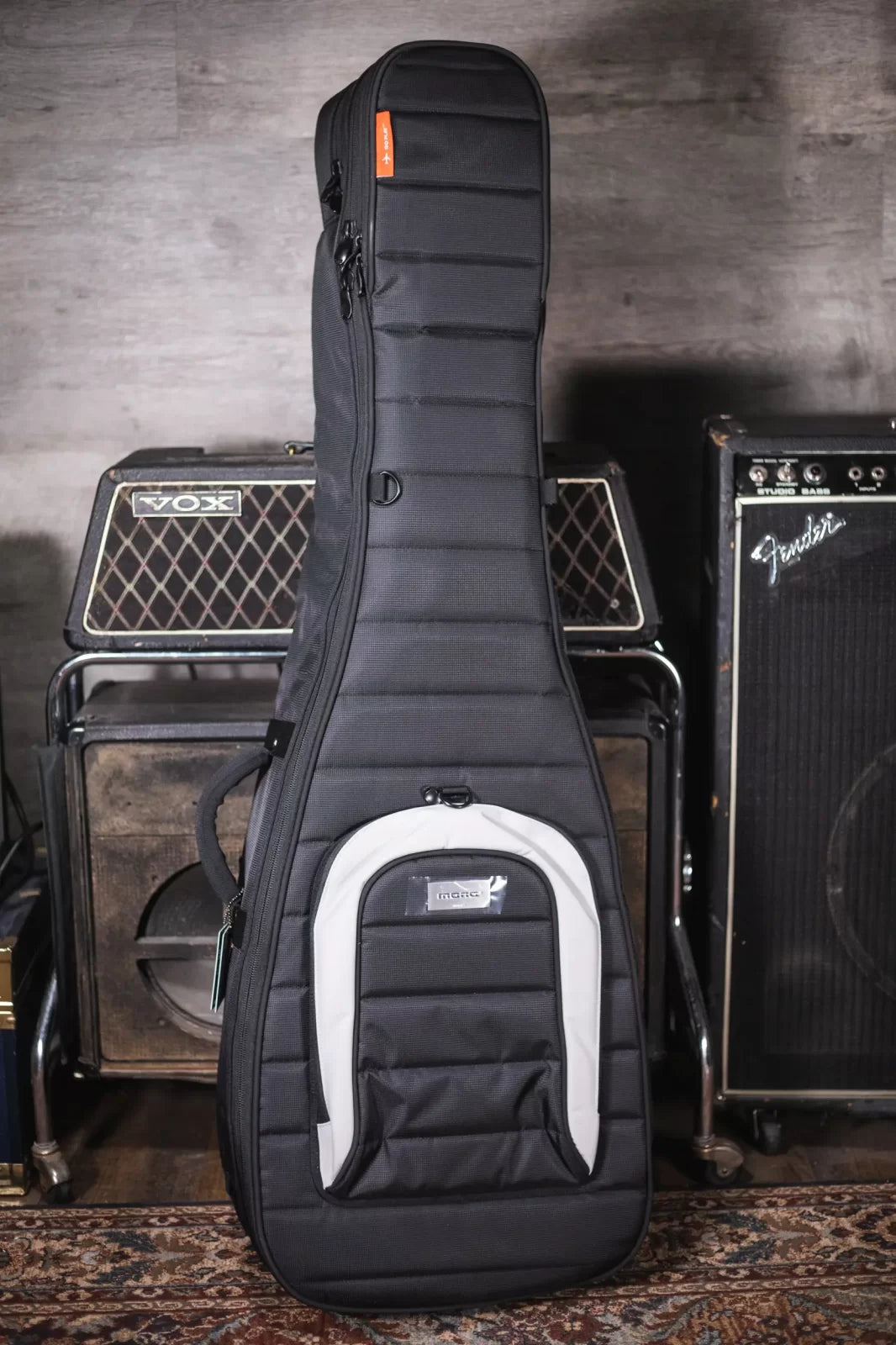 MONO Classic Dual Bass Guitar Case Black haggertys 02
