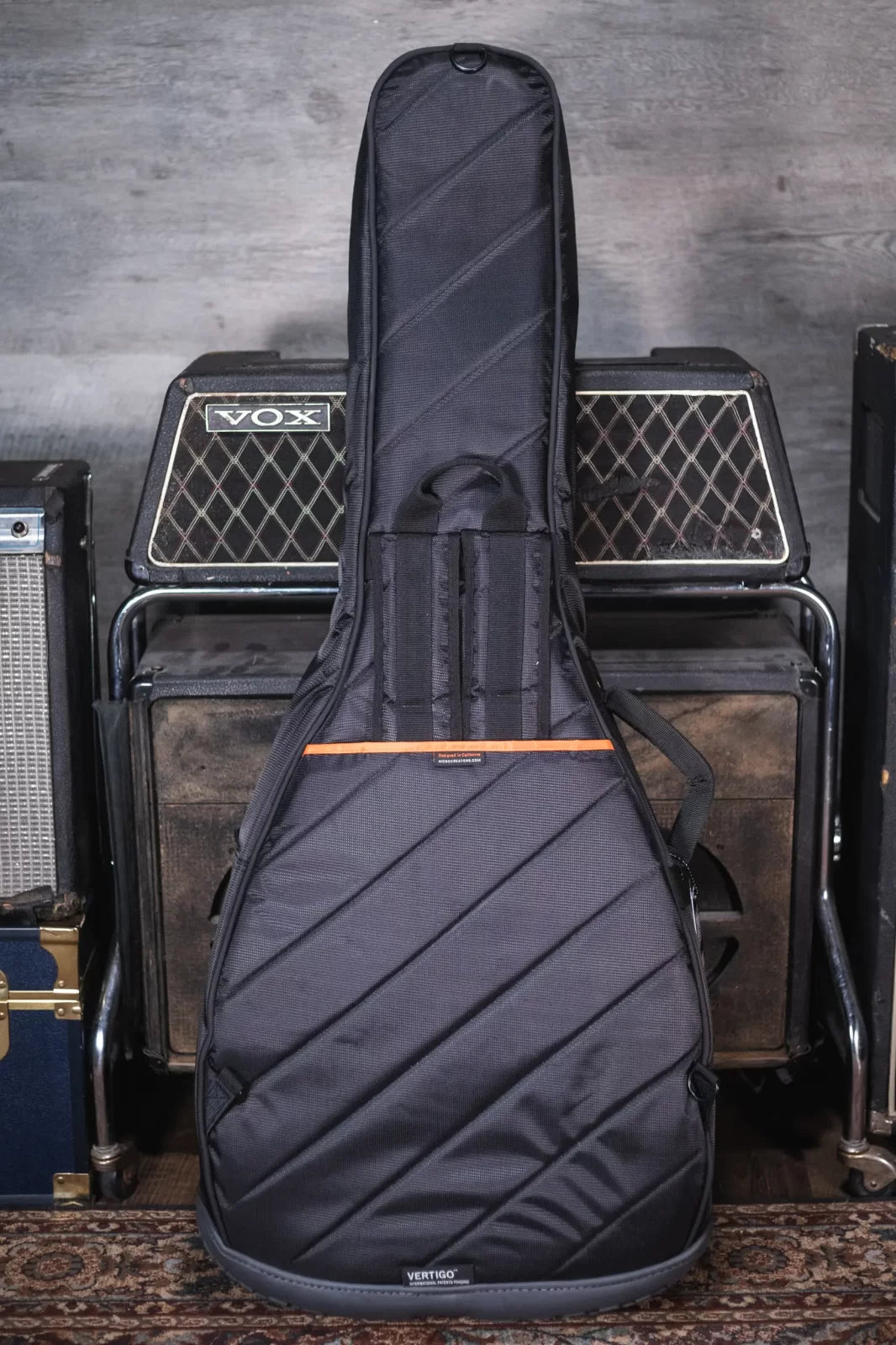 MONO Vertigo Acoustic Guitar Case Black