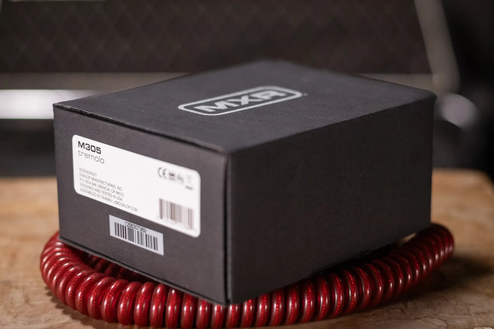 MXR M305 Tremolo Guitar Effects Pedal