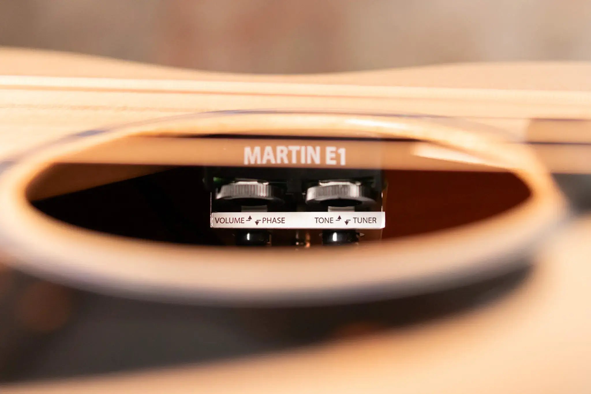 Martin 000C Jr-E Acoustic/Electric Bass with Gig Bag