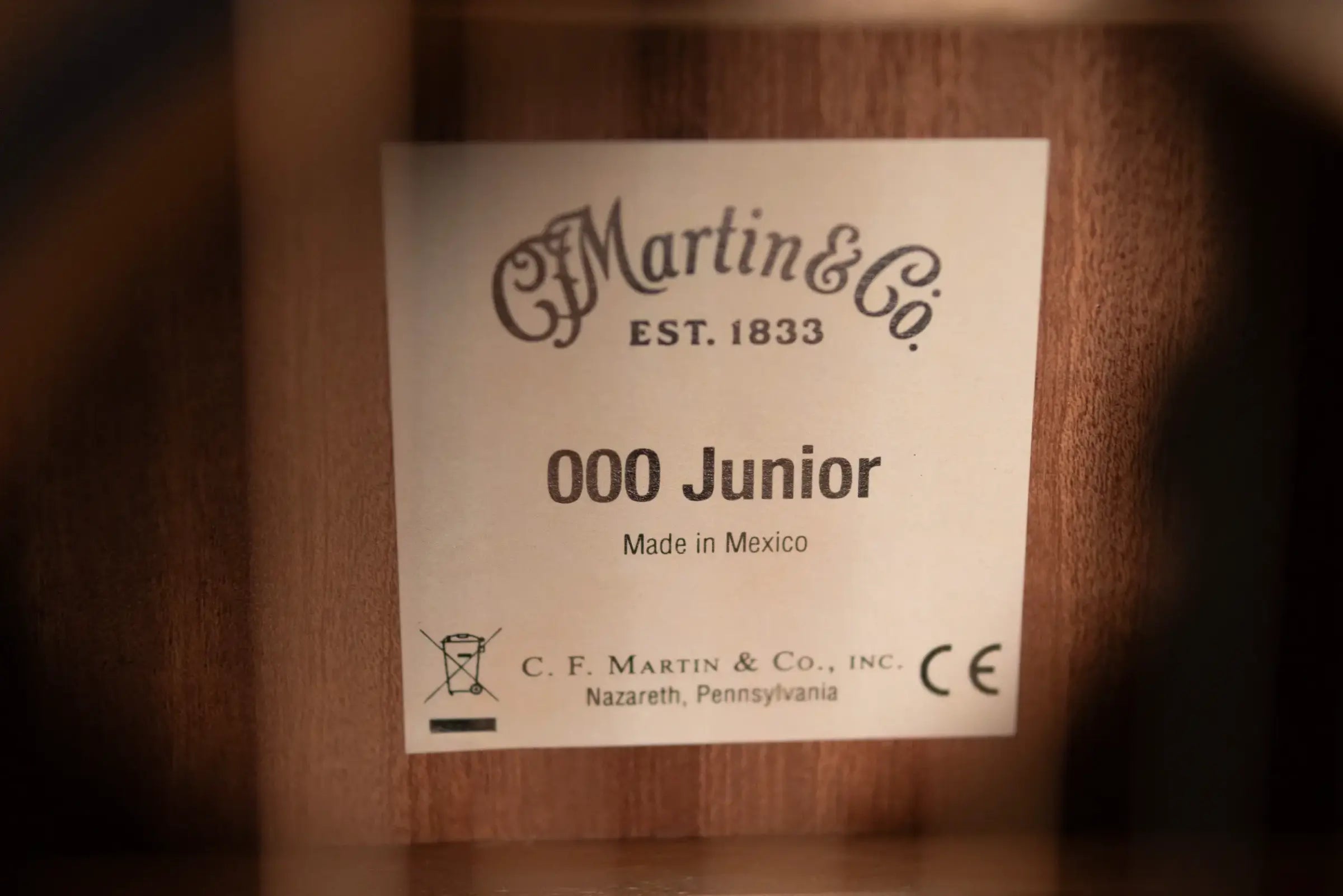 Martin 000C Jr-E Acoustic/Electric Guitar with Gig Bag