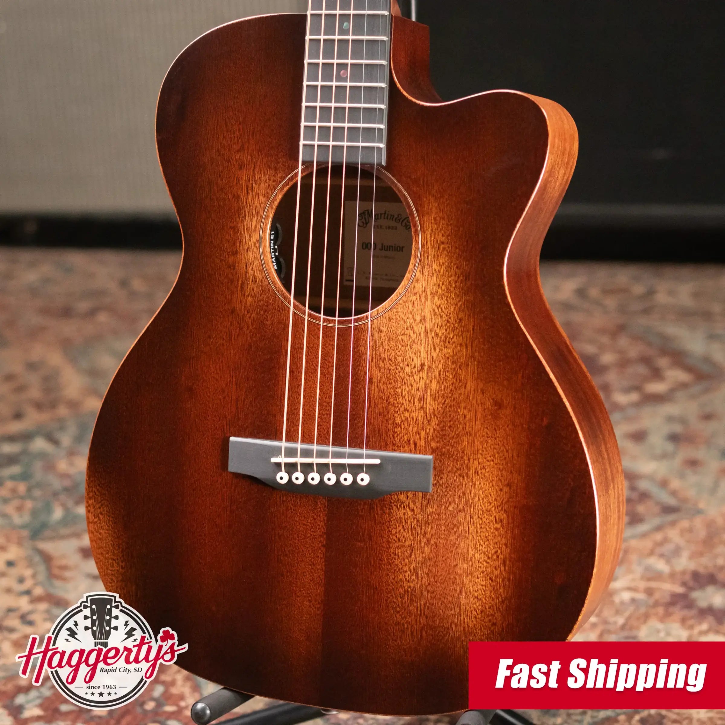 Martin 000C Jr-E StreetMaster Acoustic/Electric Guitar with Gig Bag