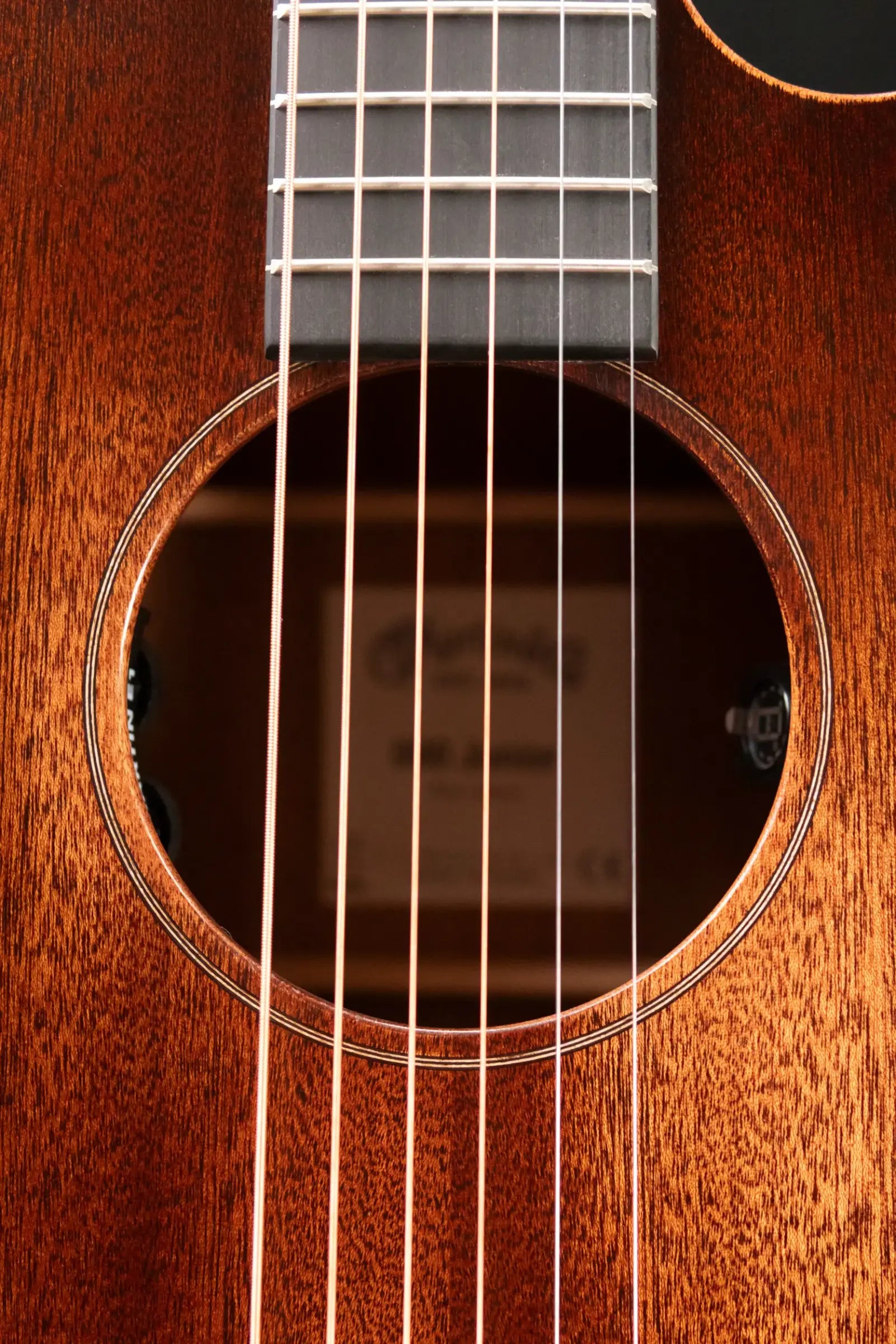 Martin 000C Jr-E StreetMaster Acoustic/Electric Guitar with Gig Bag