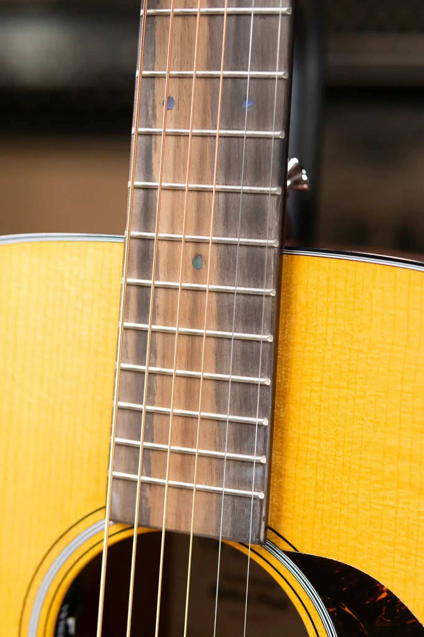 Martin 000E Retro Plus Acoustic/Electric Guitar with Gig Bag