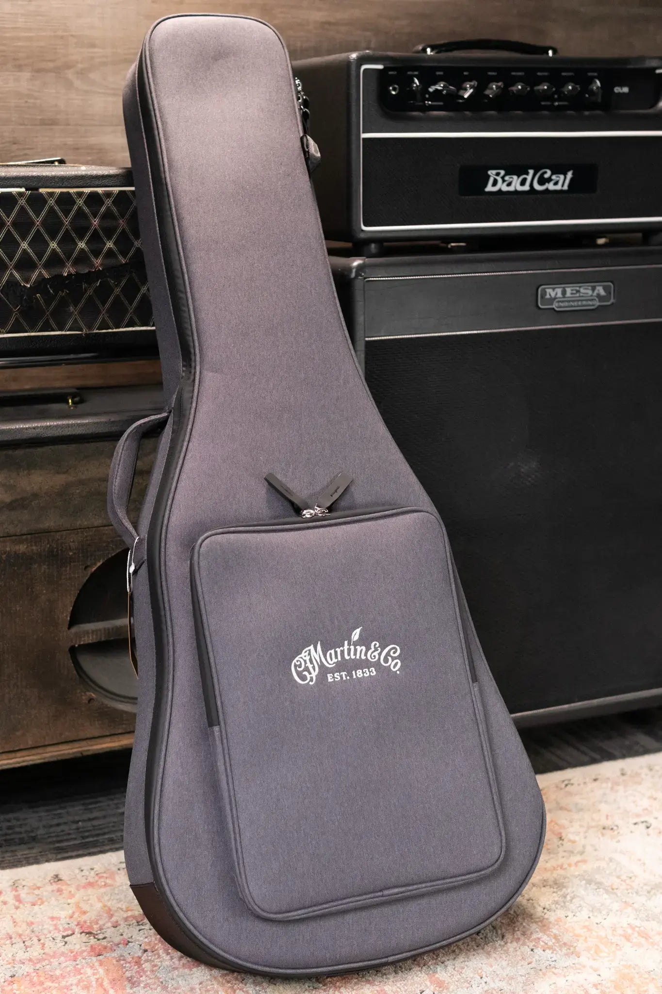 Martin 000E Retro Plus Acoustic/Electric Guitar with Gig Bag