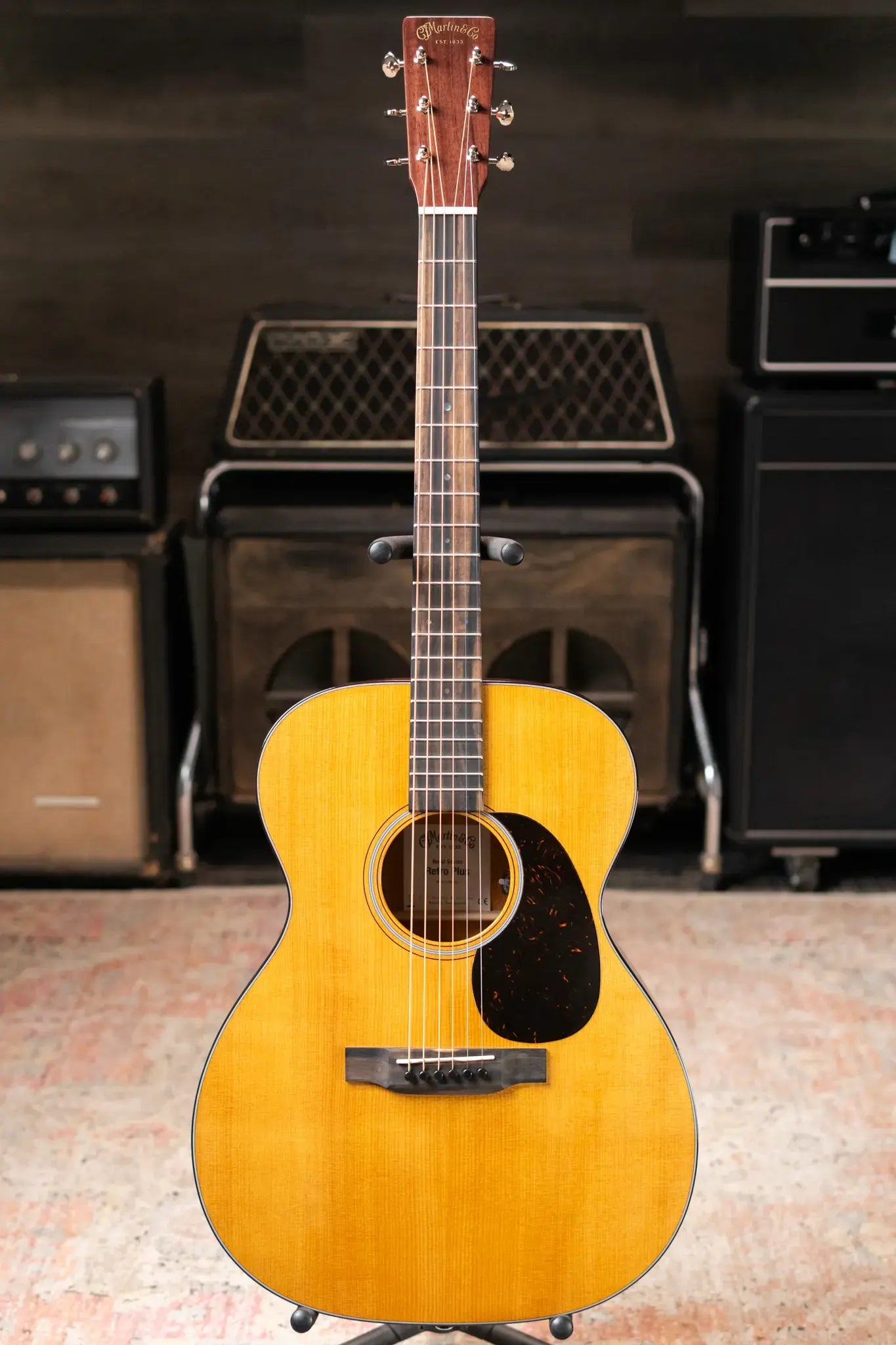 Martin 000E Retro Plus Acoustic/Electric Guitar with Gig Bag