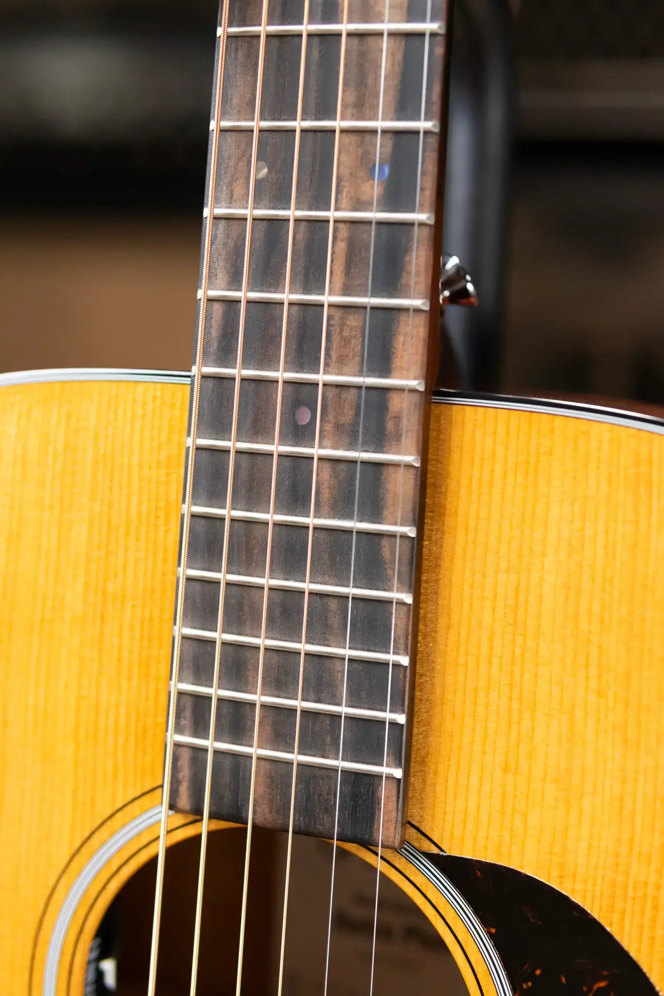 Martin 000E Retro Plus Acoustic/Electric Guitar with Gig Bag