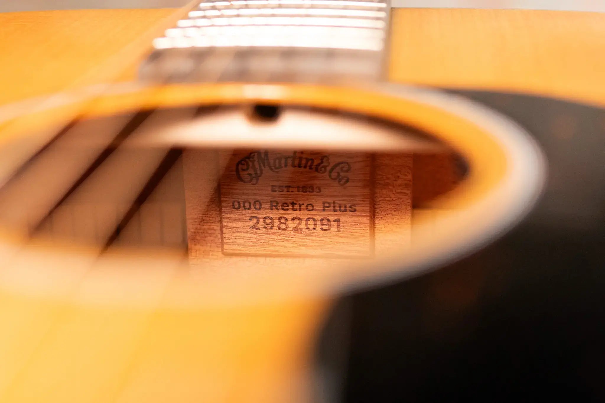 Martin 000E Retro Plus Mahogany Acoustic/Electric Guitar with Gig Bag